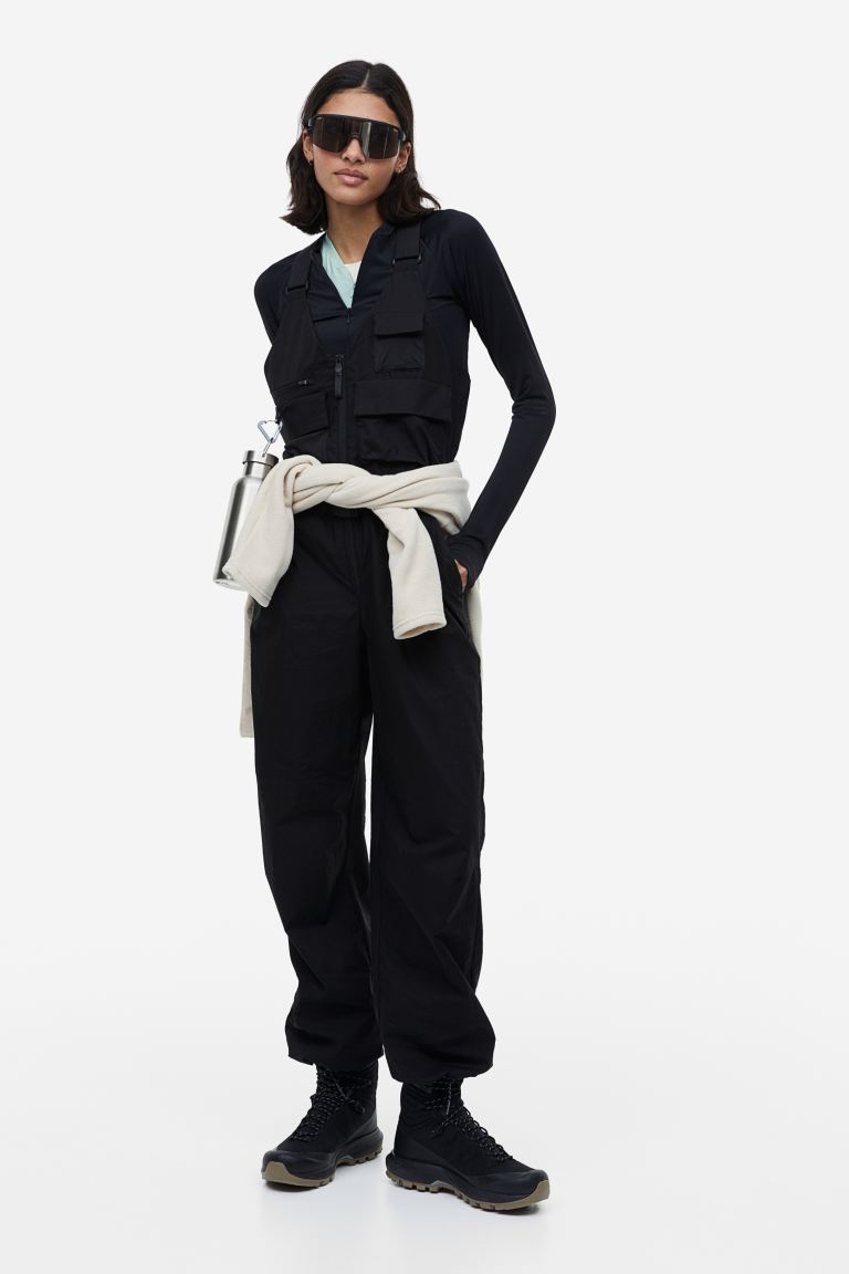 

Комбинезон женский H&M 1123775001 черный M (доставка из-за рубежа), 1123775001