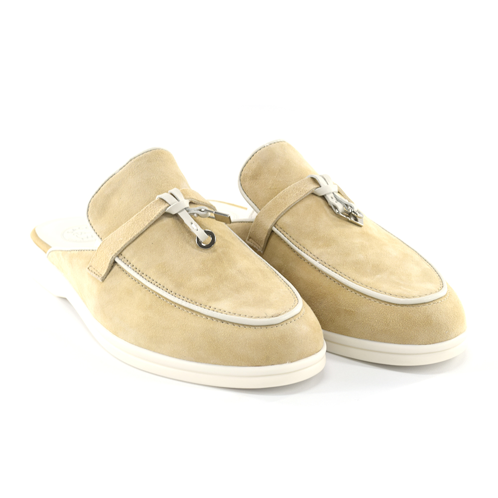 

Шлепанцы женские Sacci Charms Walk Babouche Loafers бежевые 41 RU, Бежевый, Charms Walk Babouche Loafers