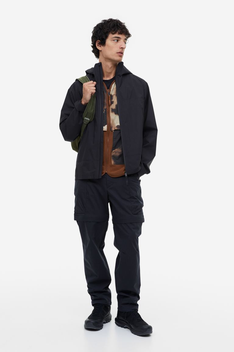

Брюки мужские H&M 1123759001 черные L (доставка из-за рубежа), Черный, 1123759001