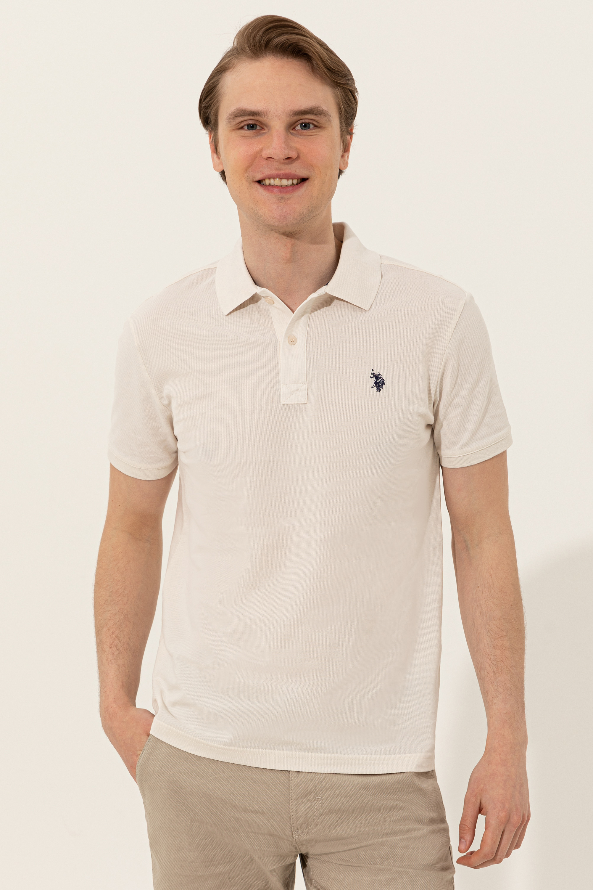 

Футболка мужская U.S. POLO Assn. G081GL0110GTP04IY022 белая L, G081GL0110GTP04IY022