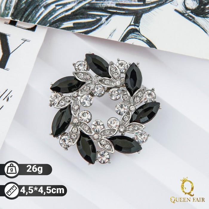 

Брошь из бижутерного сплава Queen Fair 1194001, пластик/стразы, 1194001