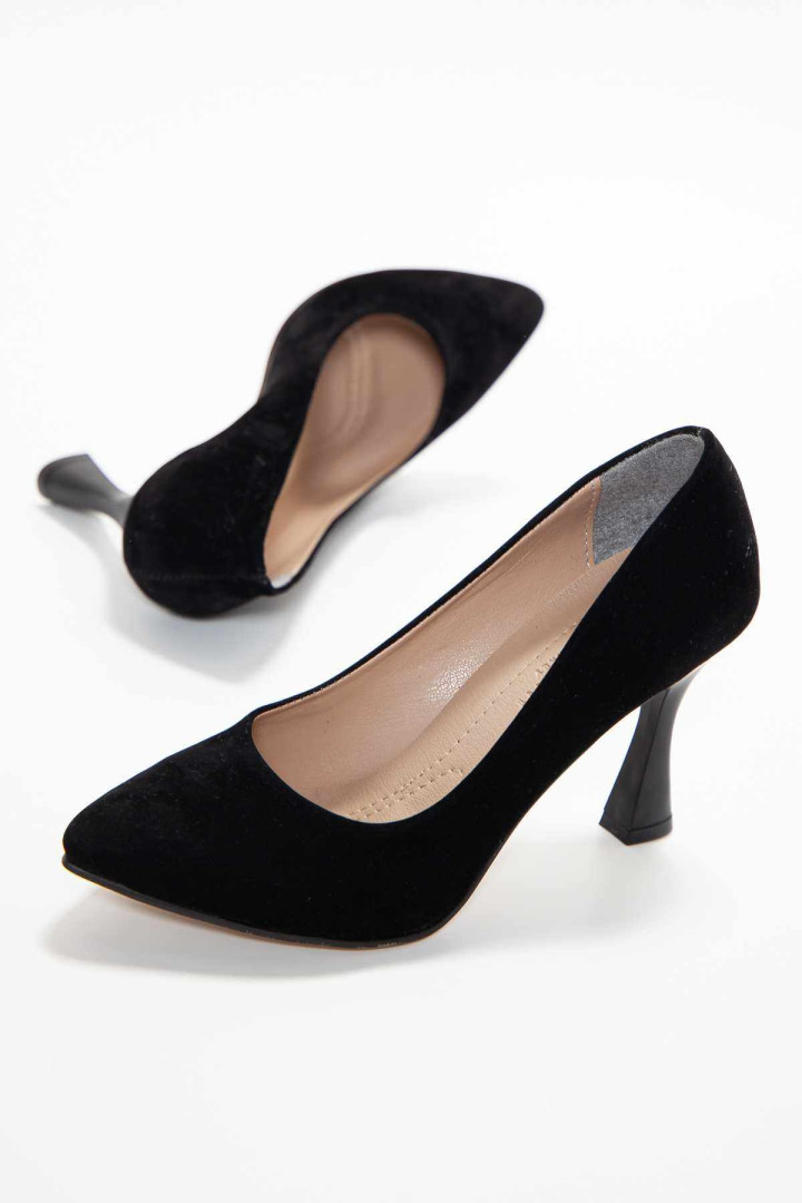 

Туфли женские Lio Shoes LioS-CWVFCHEH2J черные 37 EU (доставка из-за рубежа), LioS-CWVFCHEH2J