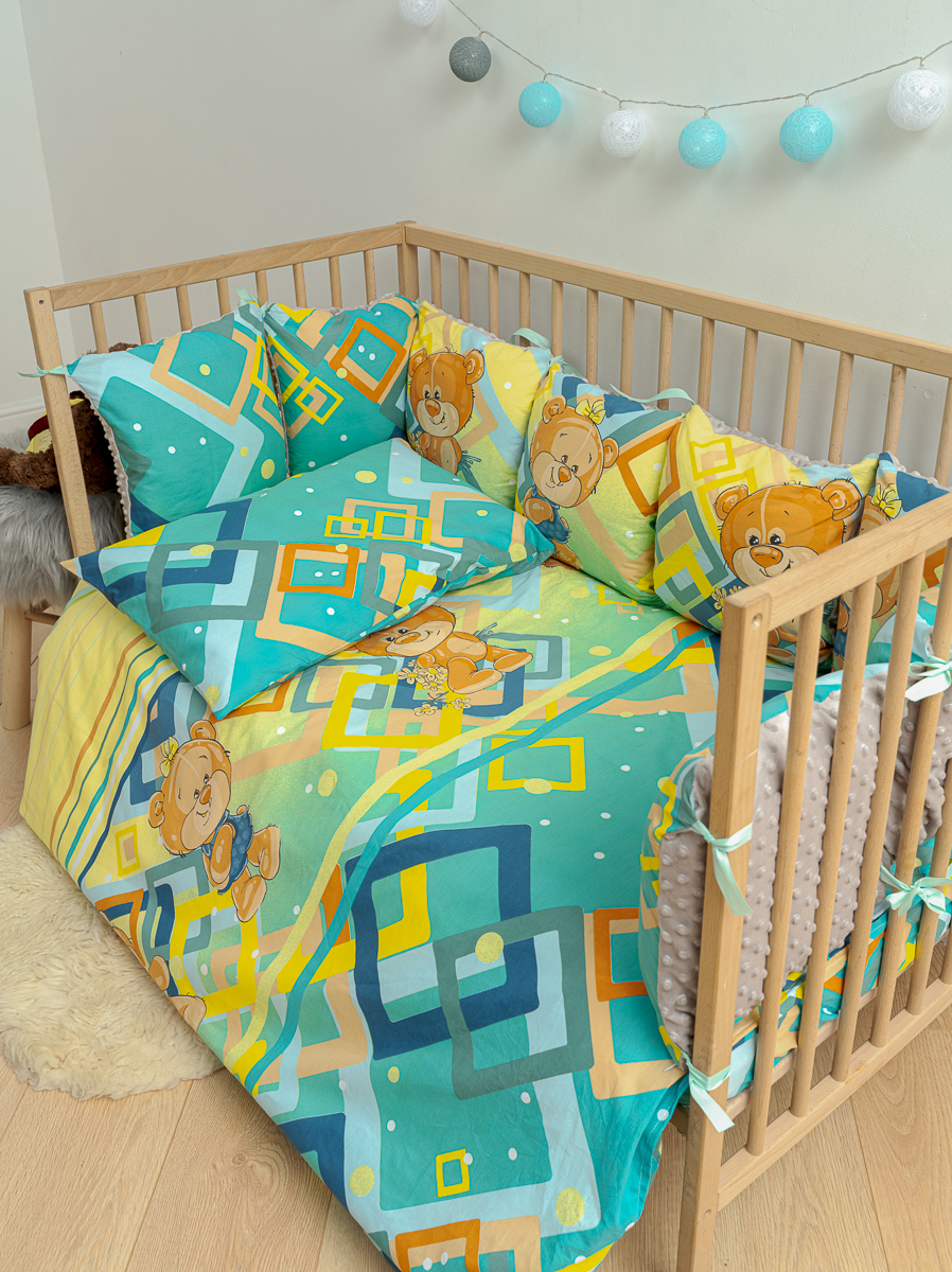 

Набор в кроватку Русский Дом 17 предметов с бортиками Потапыч изумруд 1251