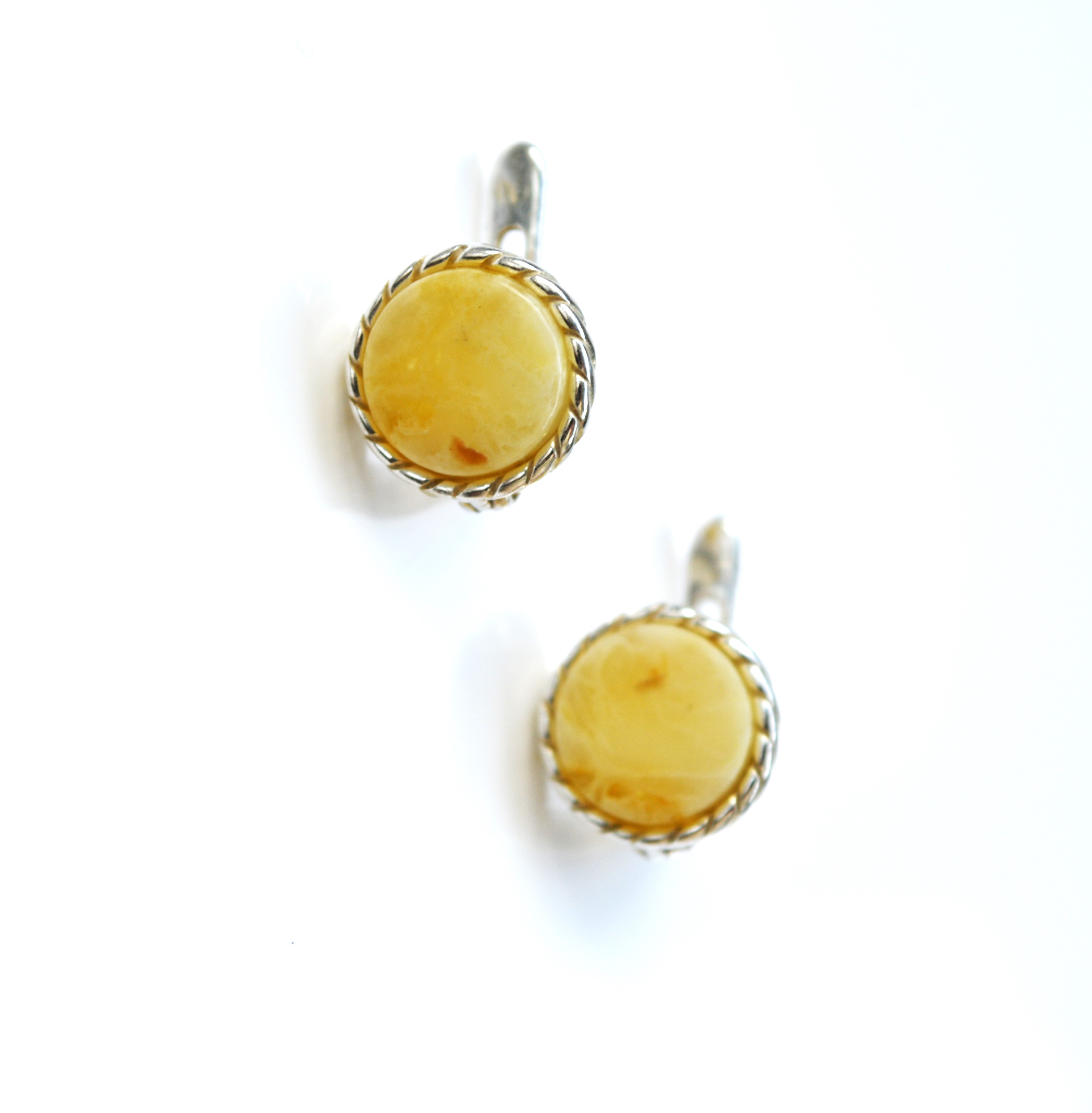 

Серьги из серебра TwoZi 8125071, янтарь, 8125071