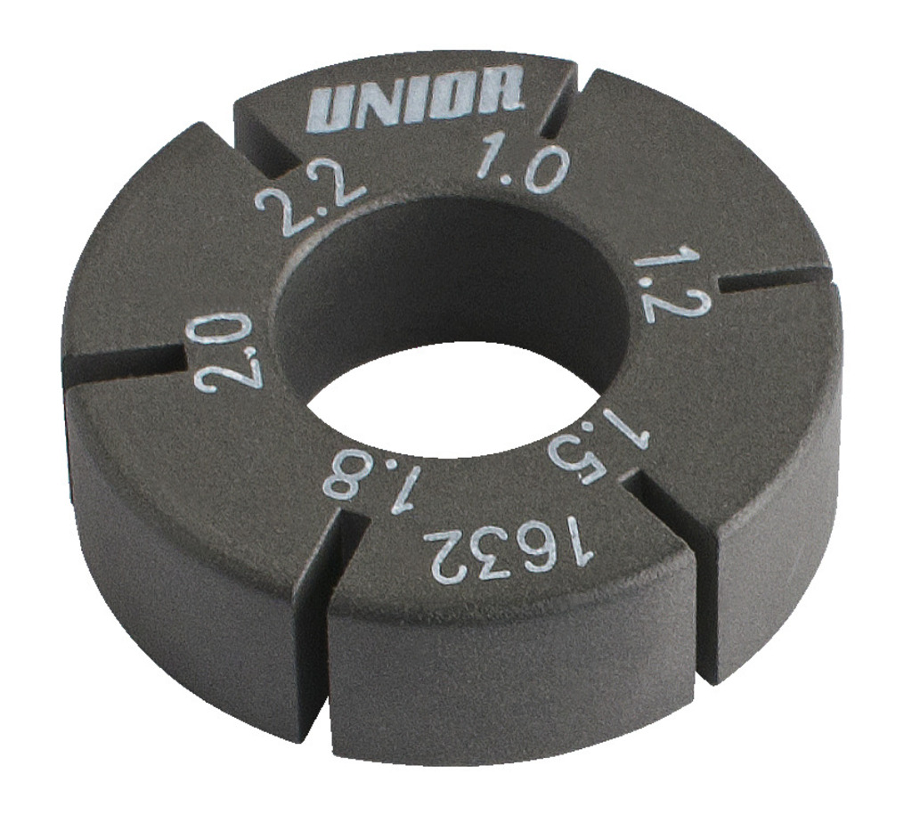 

Ключ для плоских спиц 1,0/1,2/1,5/1,8/2,0/2,2мм UNIOR, Черный
