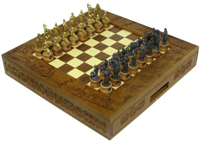 Шахматы исторические эксклюзивные Ледовое побоище с чернеными фигурами 47*47см 999-RTS-04X ледовое побоище 1242