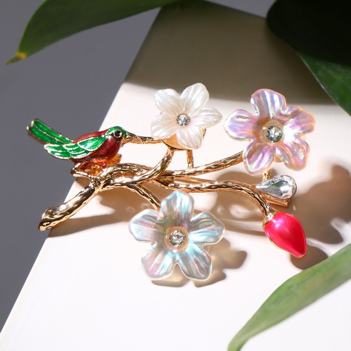 

Брошь барокко "Птица" на цветущей ветке, цветная в золоте