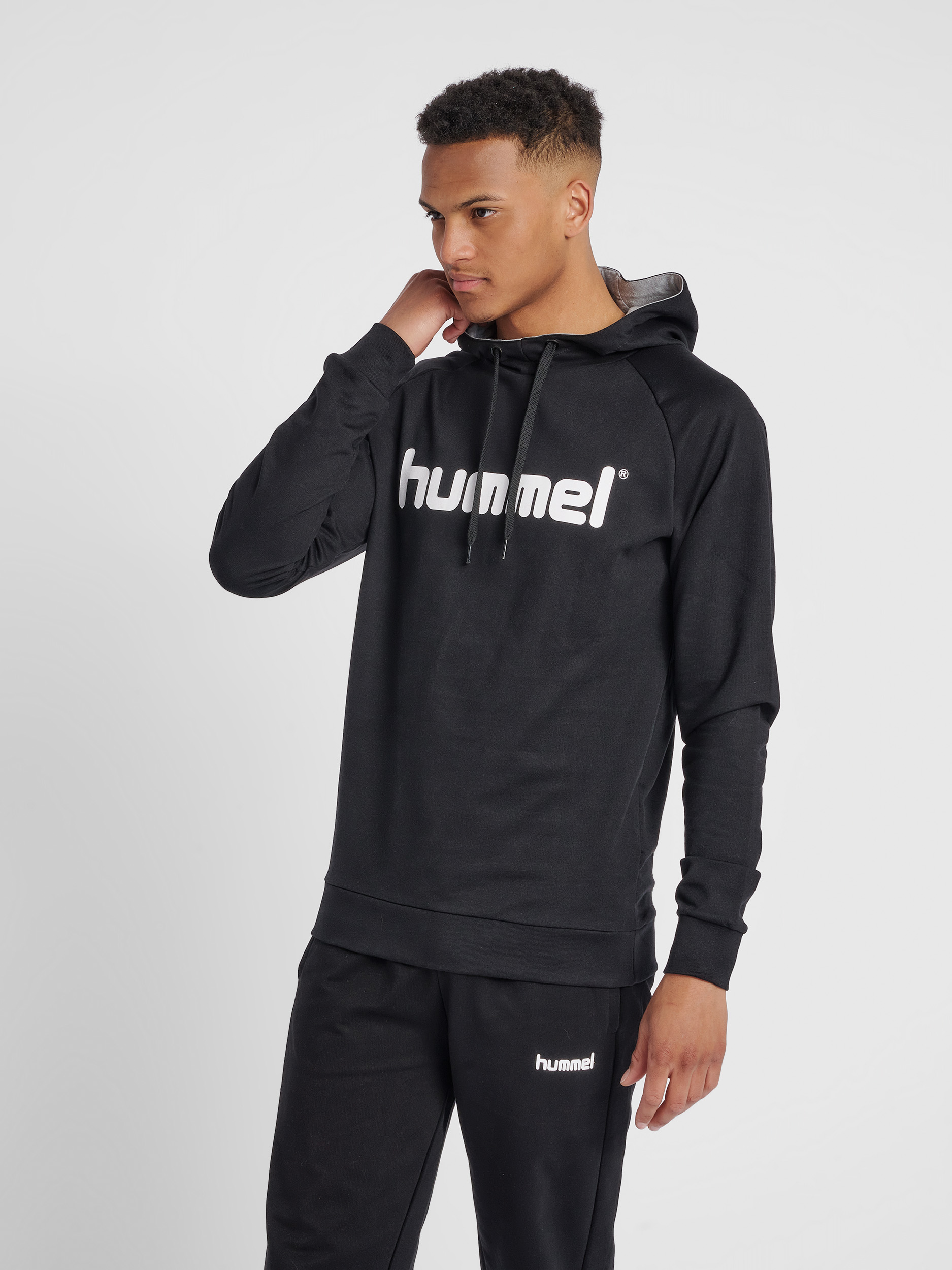 Толстовка мужская Hummel 203511 черная 2XL