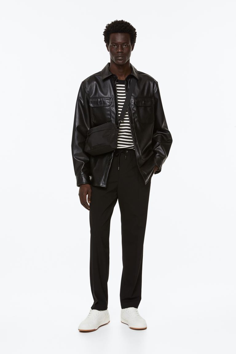 

Брюки мужские H&M 1120855001 черные S (доставка из-за рубежа), Черный, 1120855001