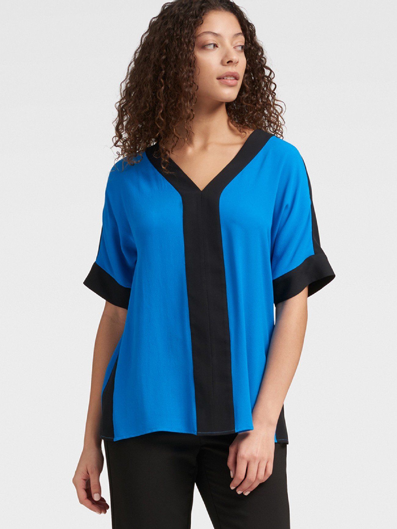 

Блуза женская DKNY P9AME483/LGLXS синяя XS, P9AME483