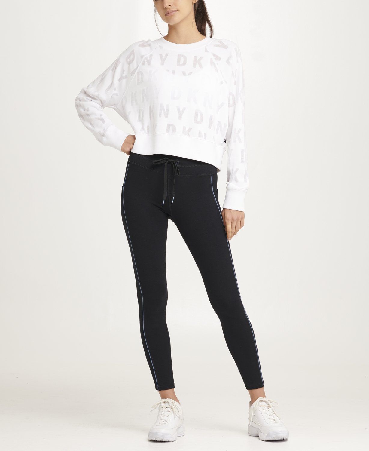 

Свитшот женский DKNY DP0T7300 белый M, DP0T7300
