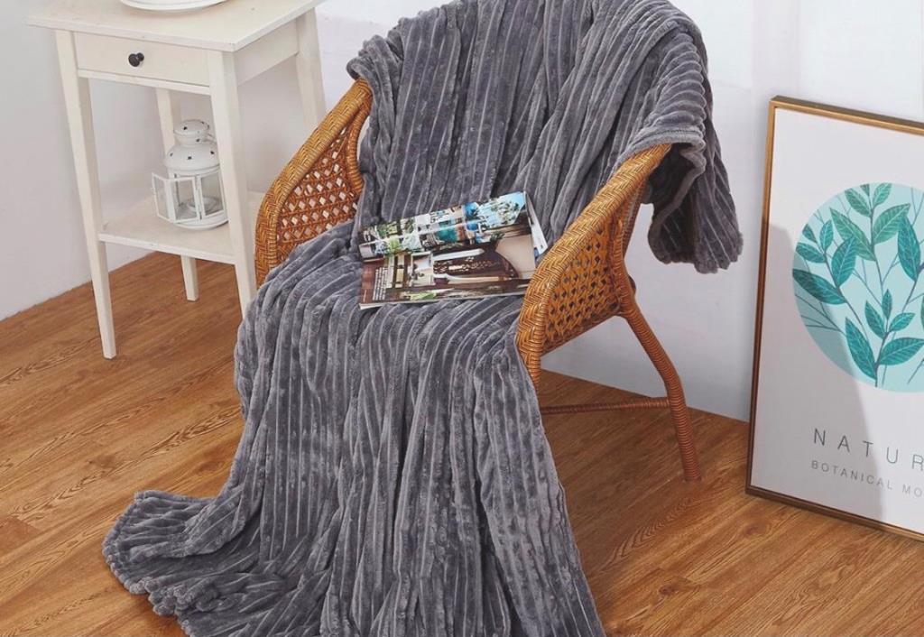 

Плед ivanovotextil Нежность 145*210 см, Велсофт - жаккард, (Серый-страйп)