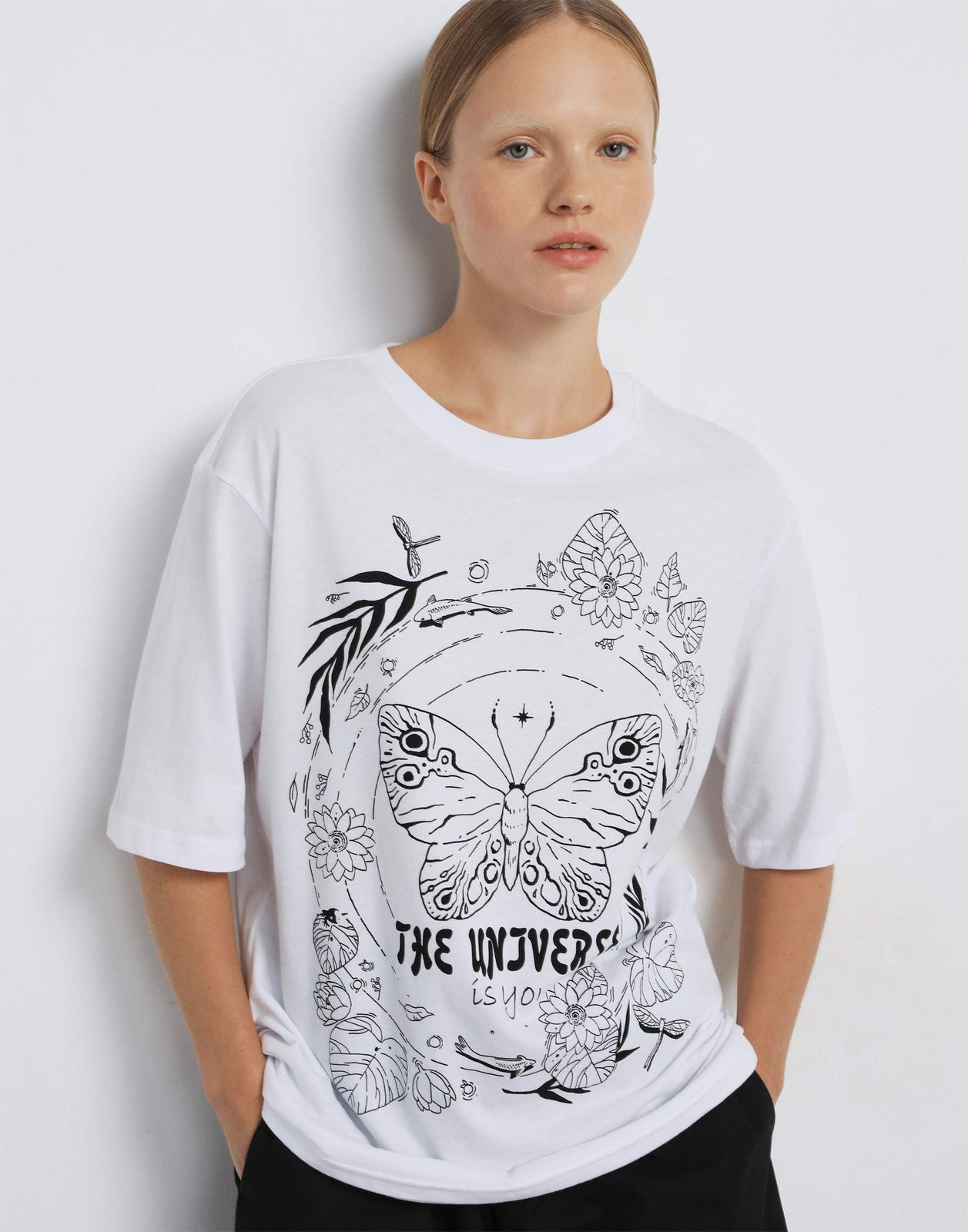 

Футболка женская Gloria Jeans GKT025837 белый XS/164, GKT025837