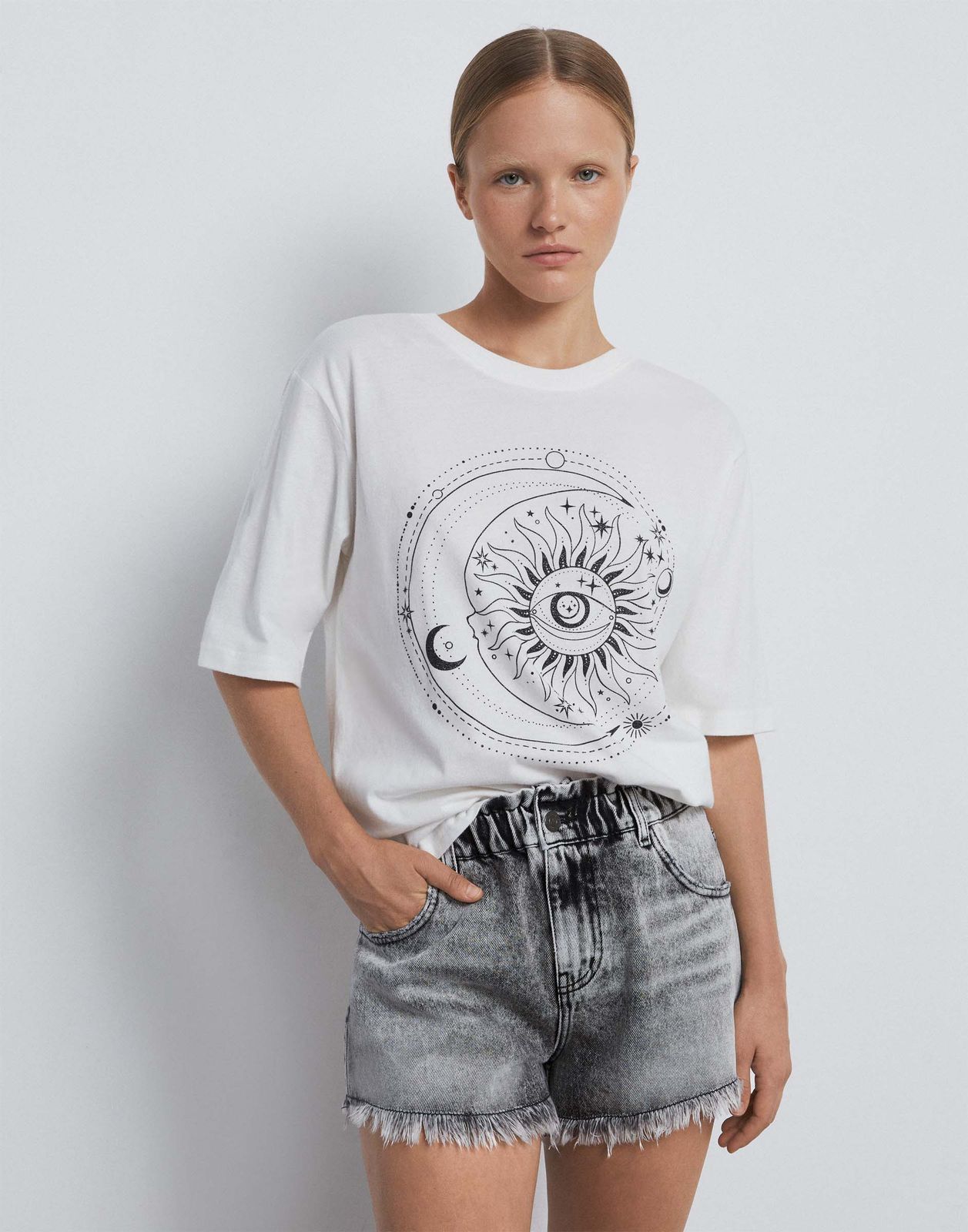 

Футболка женская Gloria Jeans GKT025919 молочный XS/164, Белый, GKT025919