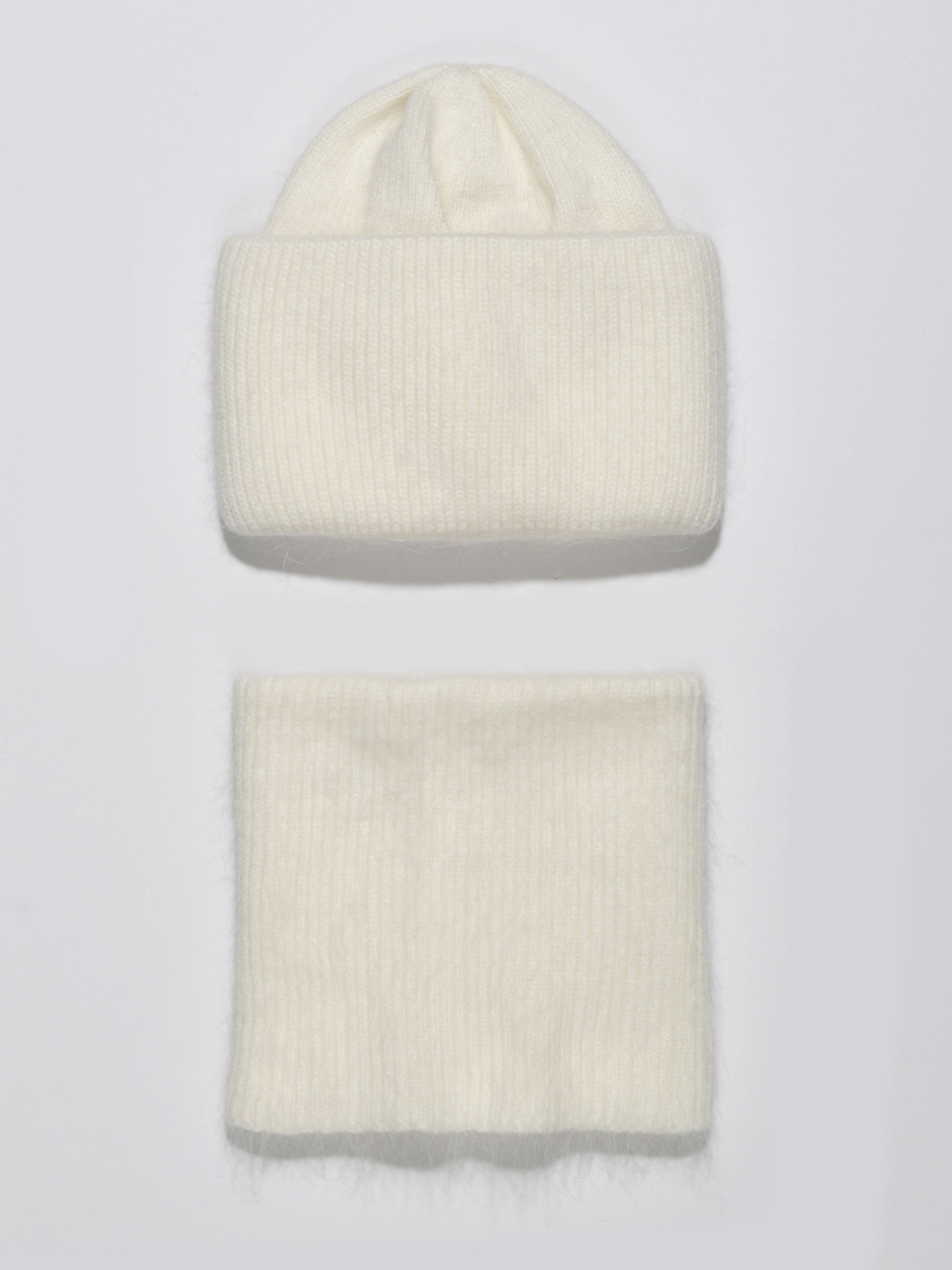 Комплект женский Maxval KoW200203 шапка и снуд, молочный, 56-58