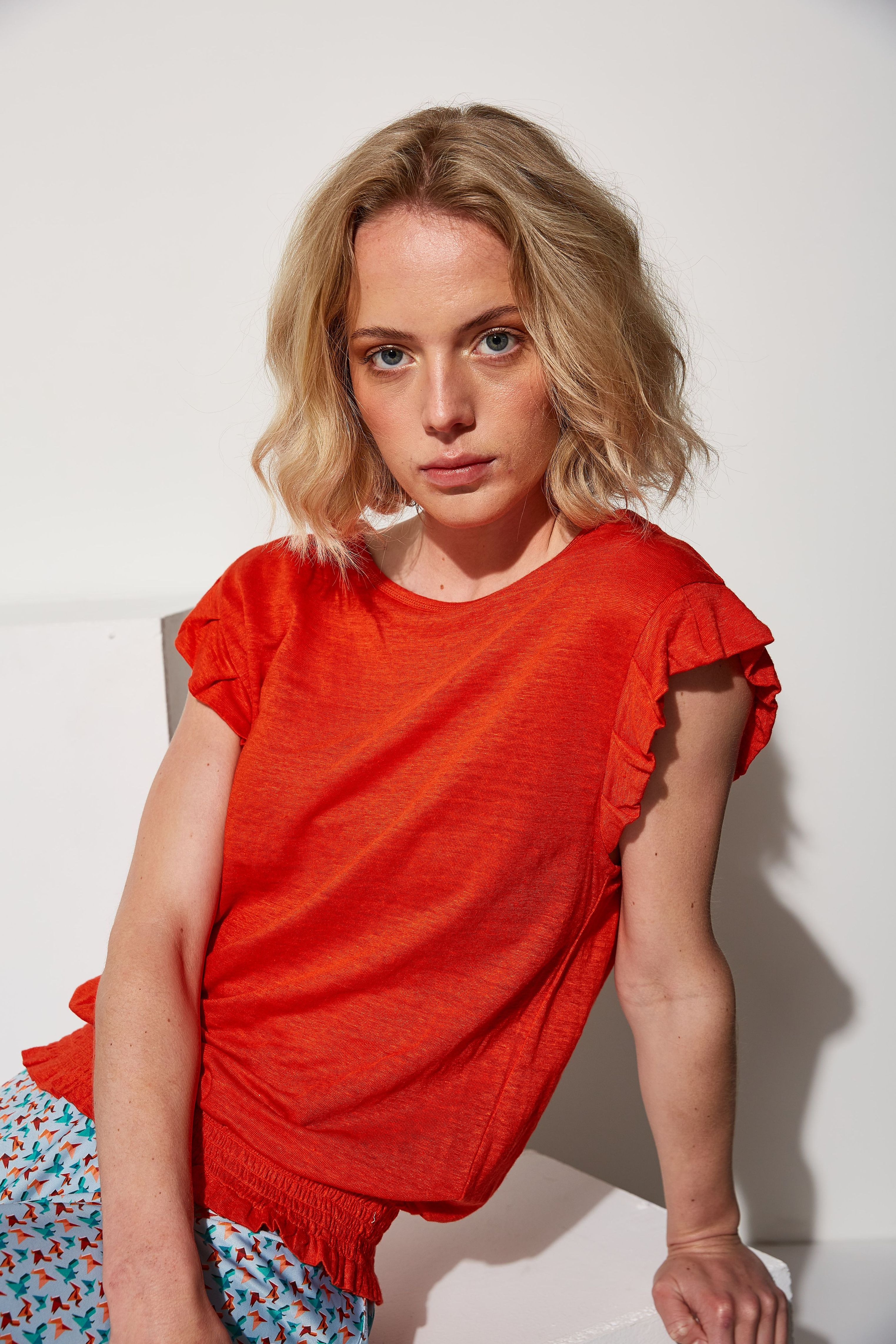 

Футболка женская Md'M 44261505 красная 48 RU, Красный, 44261505