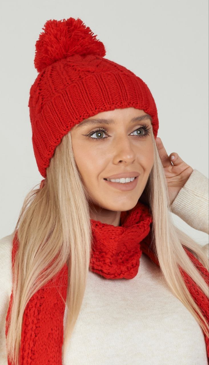 

Шапка бини женская Зима красная, one size, Зима
