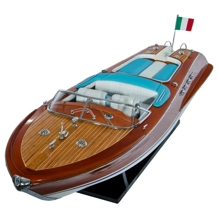 

Модель катера "Riva Aquarama" 125015, 85см