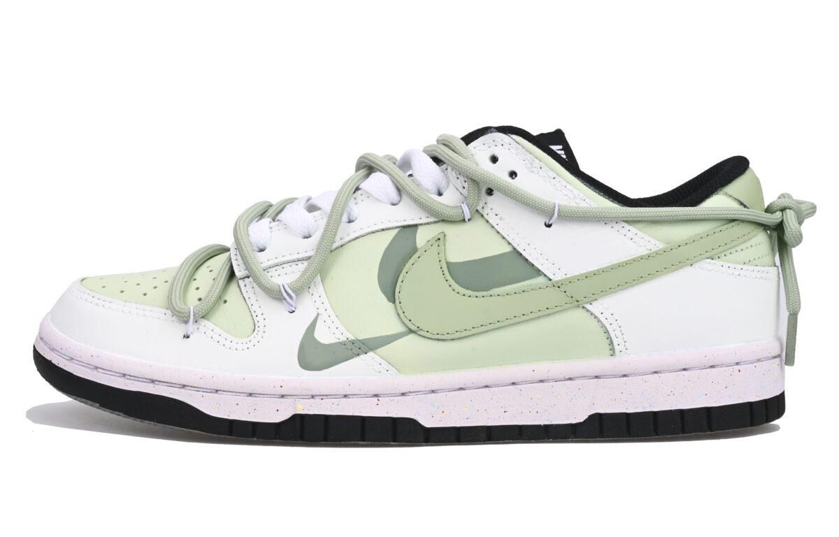 

Кеды унисекс Nike Dunk Low Multi-Color Swoosh белые 40 EU, Белый, Dunk Low Multi-Color Swoosh
