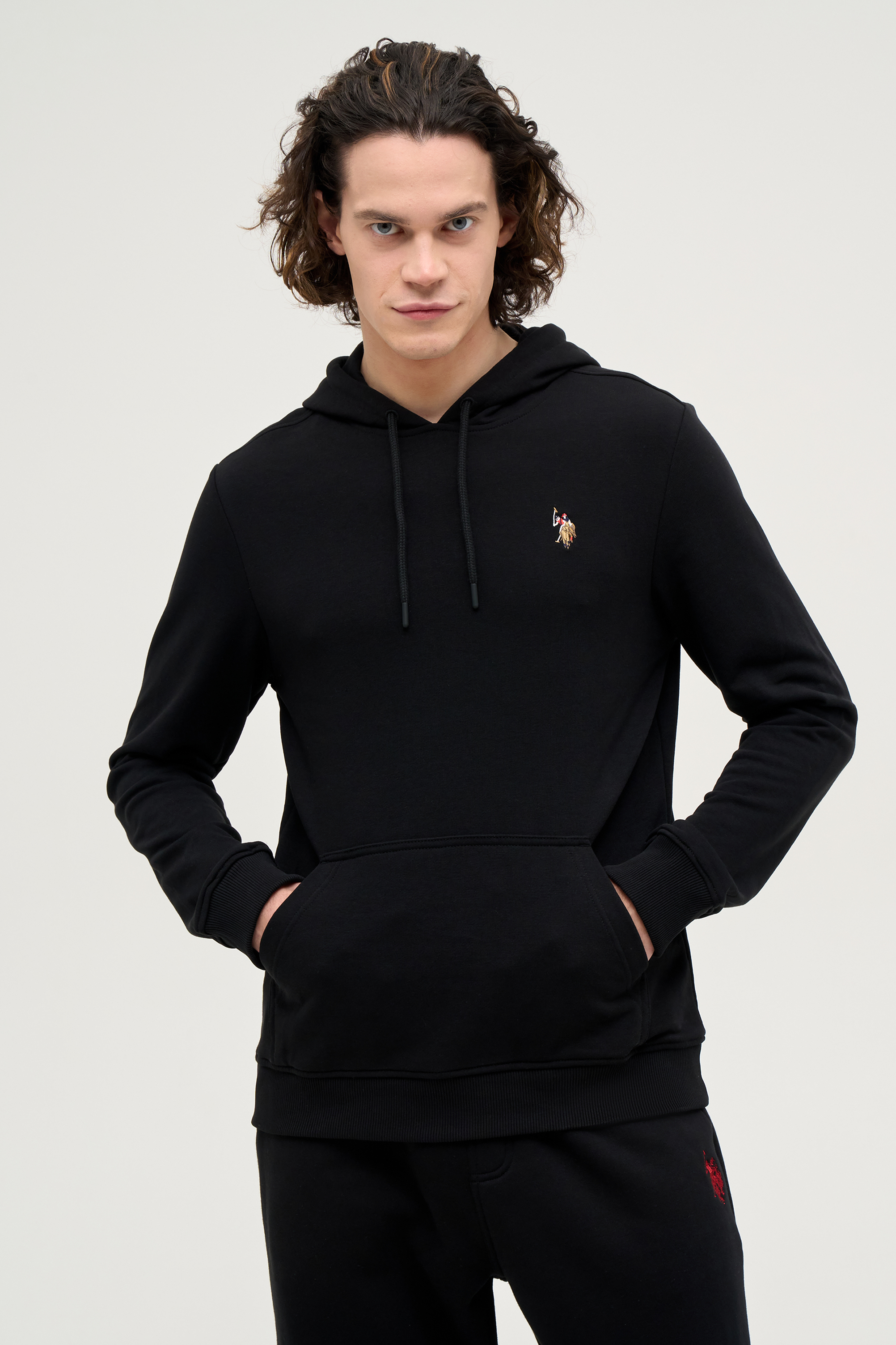 

Худи мужское U.S. POLO Assn. G081SZ0820GUYSK023-R черное M, Черный, G081SZ0820GUYSK023-R