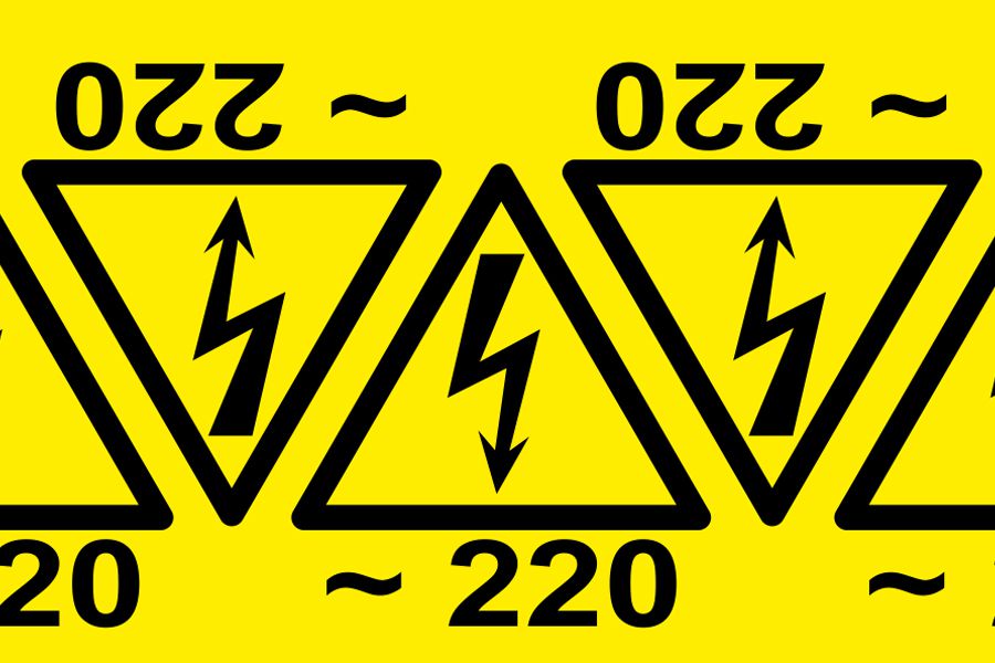 Знак безопасности Молния 25x25x25 треугольник -220 уп. 40шт