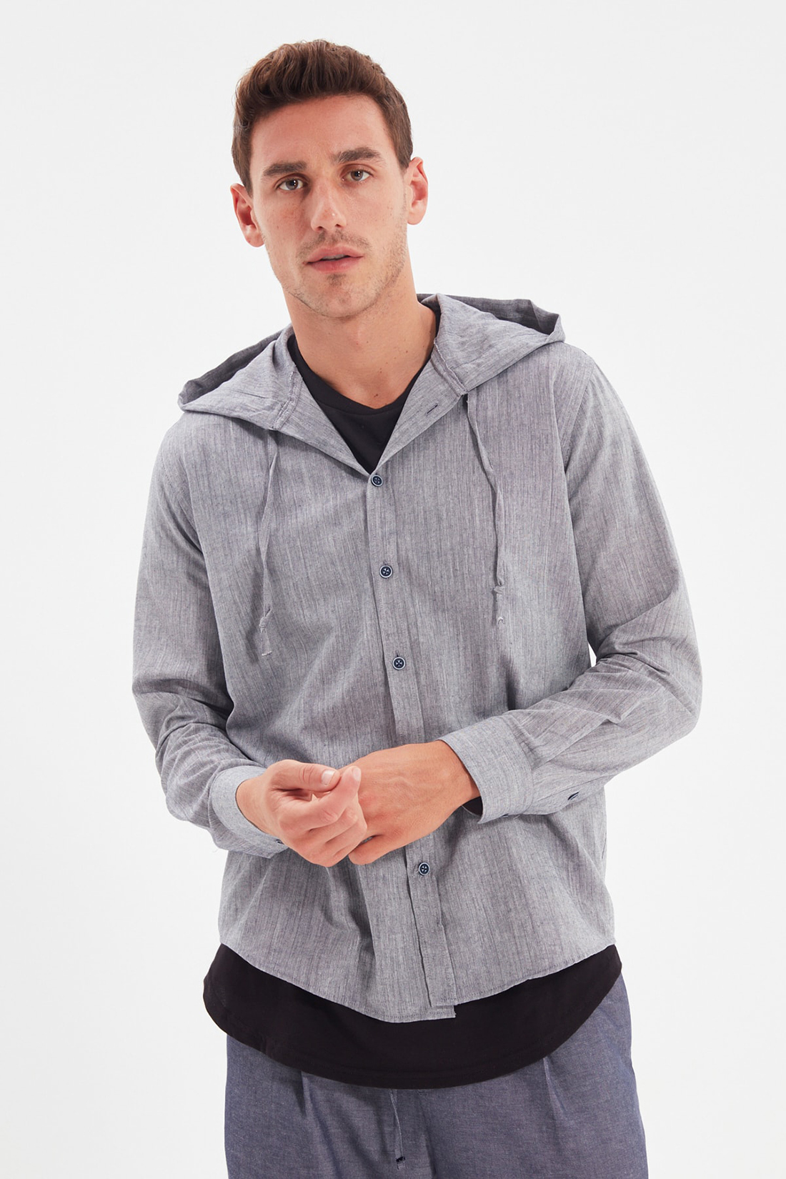 

Рубашка мужская Trendyol TMNSS21GO0407 синяя M, TMNSS21GO0407