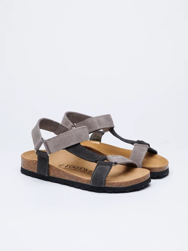 

Сандалии женские FOOTWELL 520026-111 черные 37 RU, Черный, 520026-111