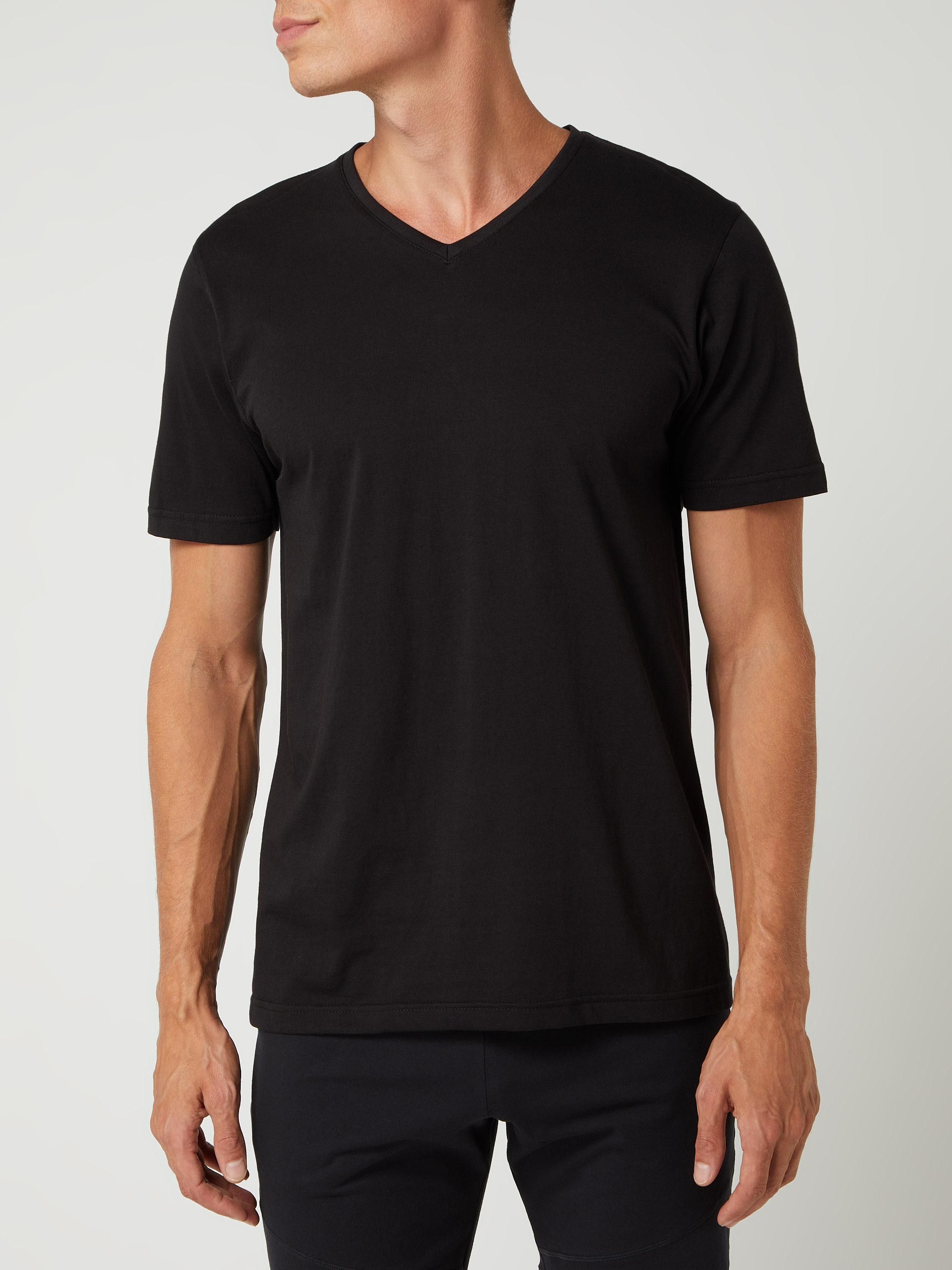 

Футболка домашняя мужская G-Star Raw 1369995 черная M (доставка из-за рубежа), Черный, 1369995