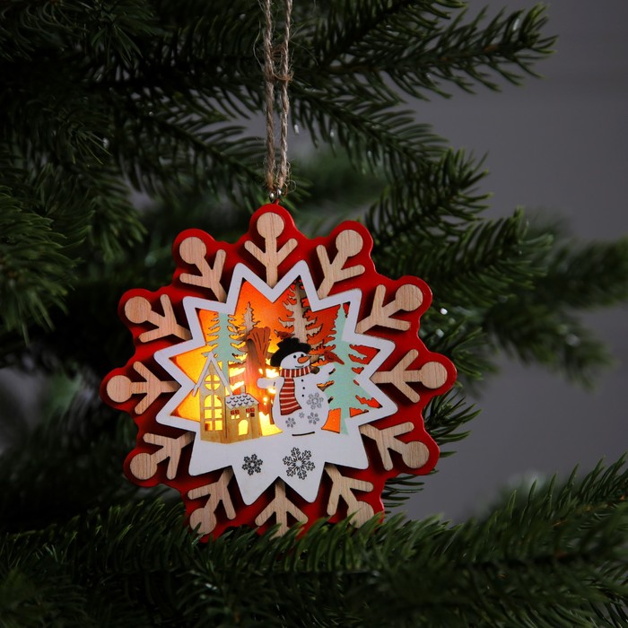 Елочная игрушка Luazon Lighting Снежинка со снеговиком свечение белое 9594130 1 шт красный 612₽
