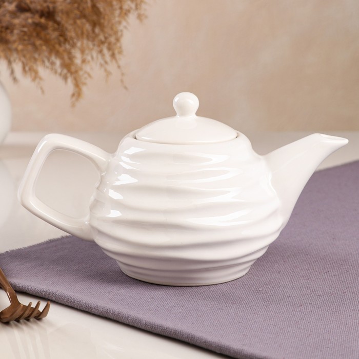 фото Керамика ручной работы чайник для заварки "волна", белый, керамика, 0.8 л