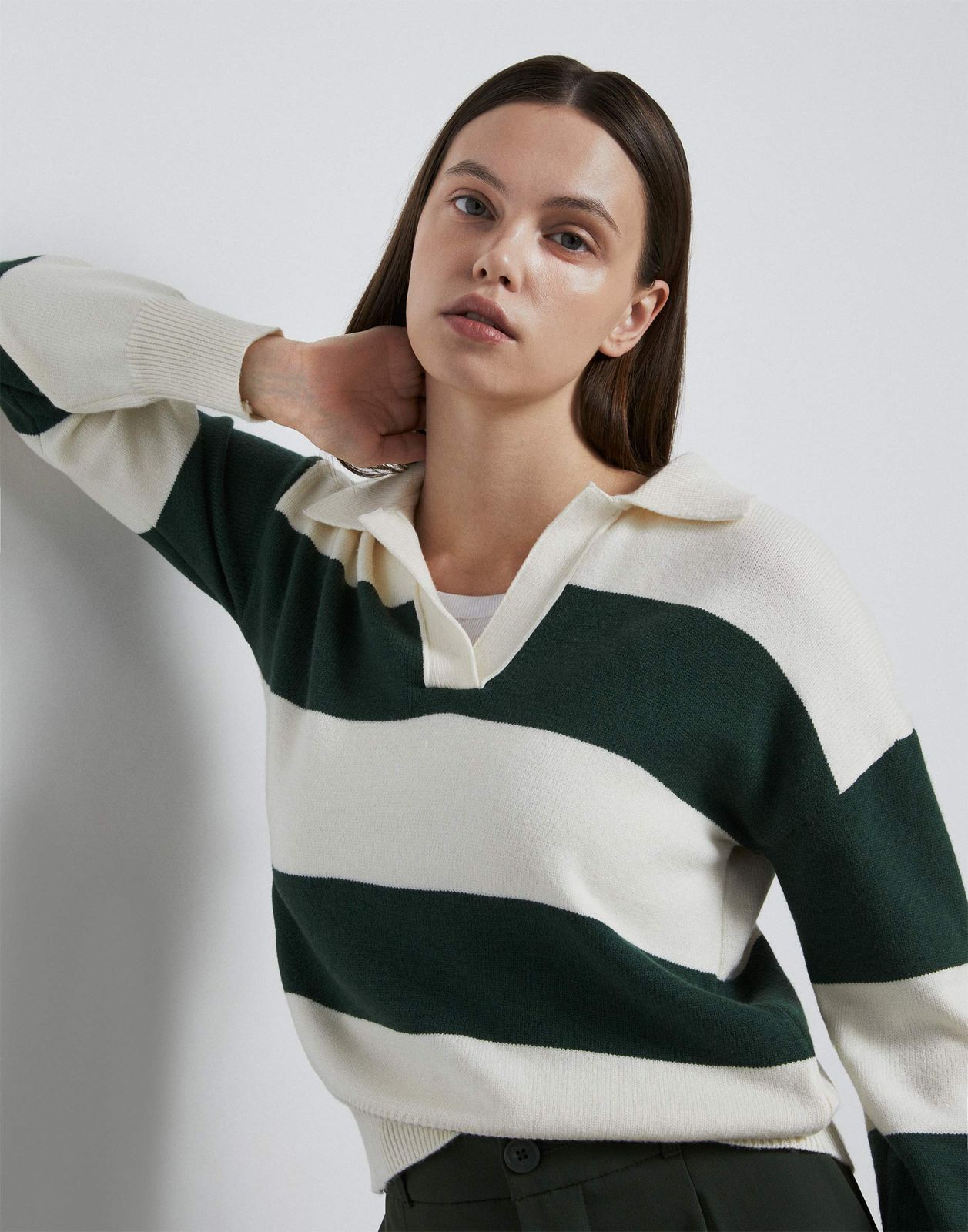 

Пуловер женский Gloria Jeans GSW006410 зеленый XS (38-40), GSW006410