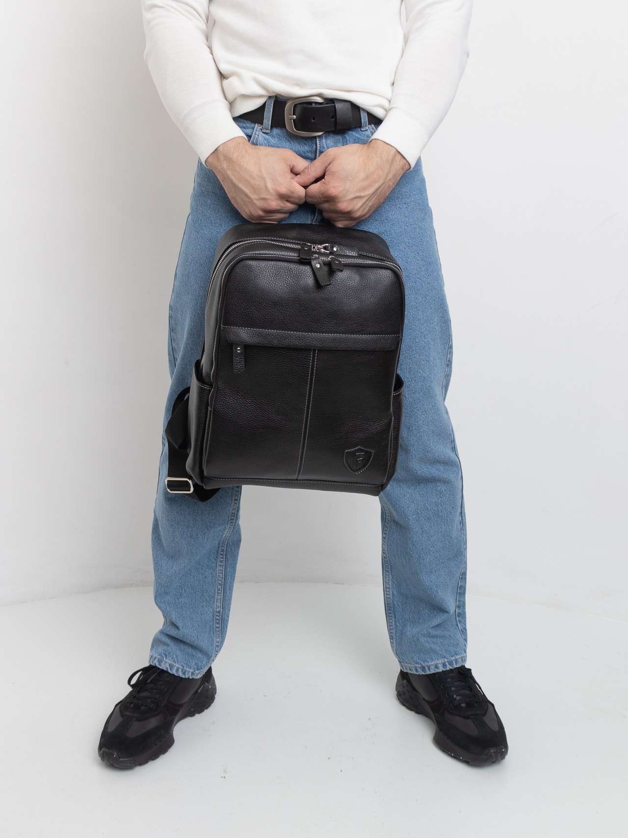 Рюкзак мужской Franchesco Mariscotti 2-885 черный, 40х28х12 см