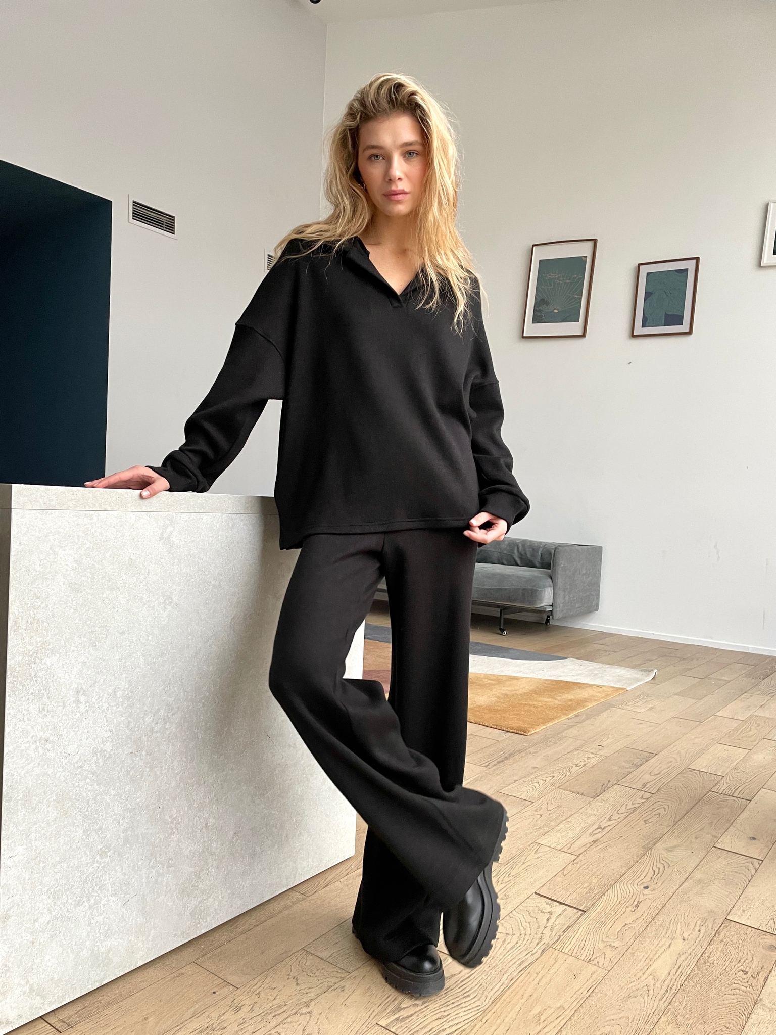 

Брюки женские Charmstore БР-021 черные XS, БР-021