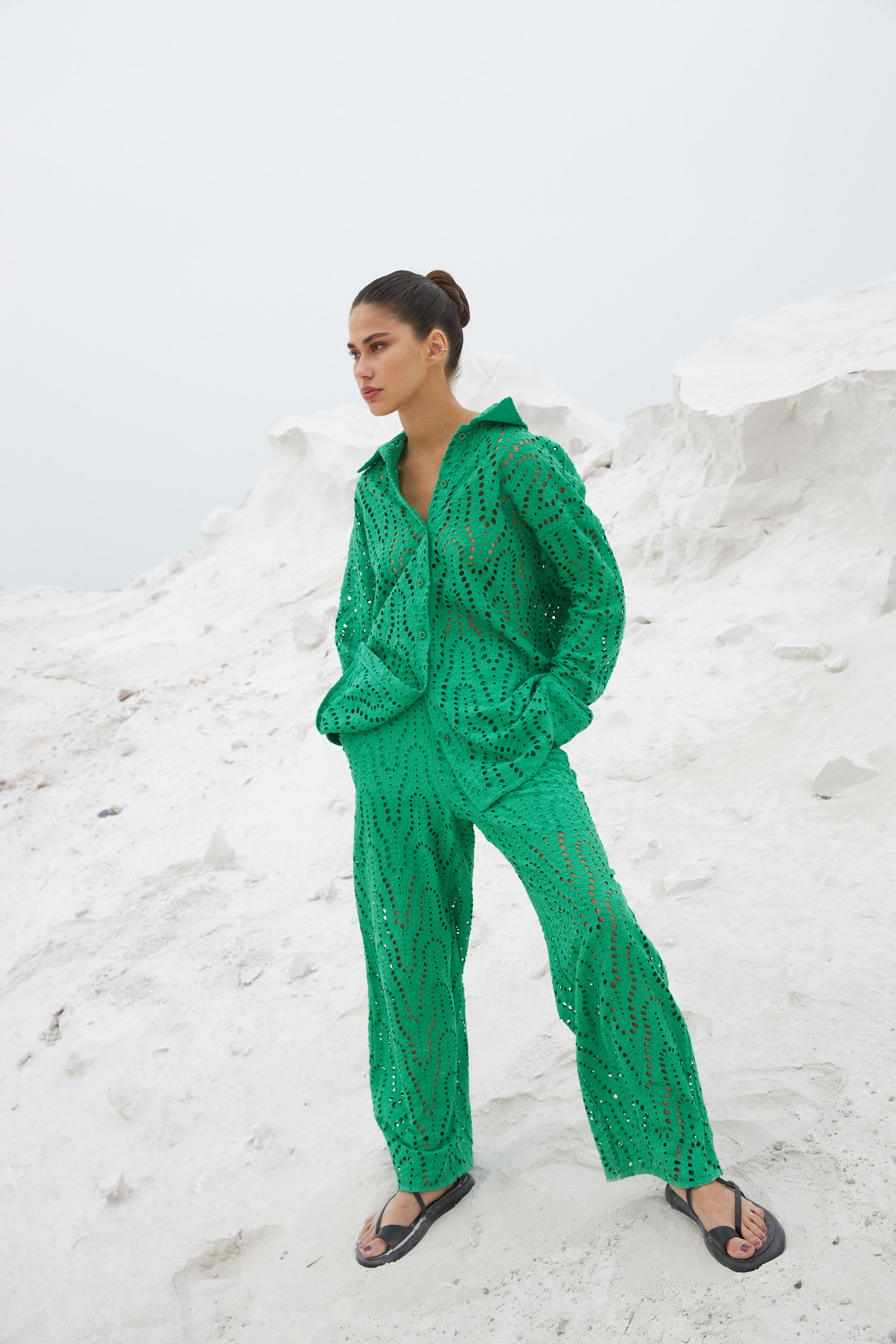 

Брюки женские Charmstore БР-043 зеленые XS, БР-043