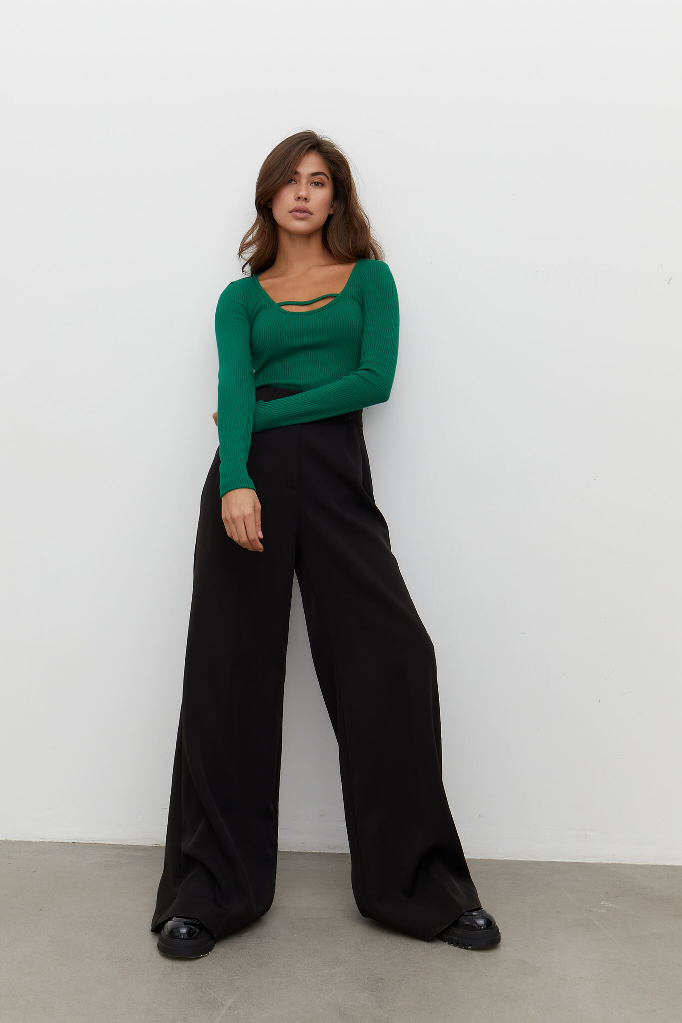 

Брюки женские Charmstore БР-020 черные L, БР-020