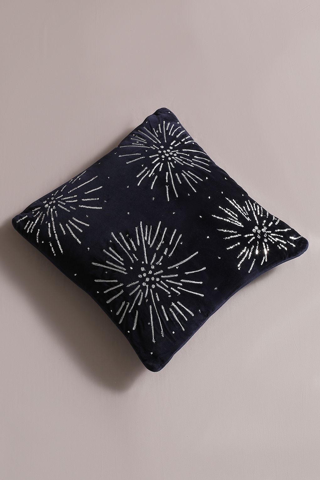 Подушка декоративная Coincasa Fireworks Embroider 45x45 см