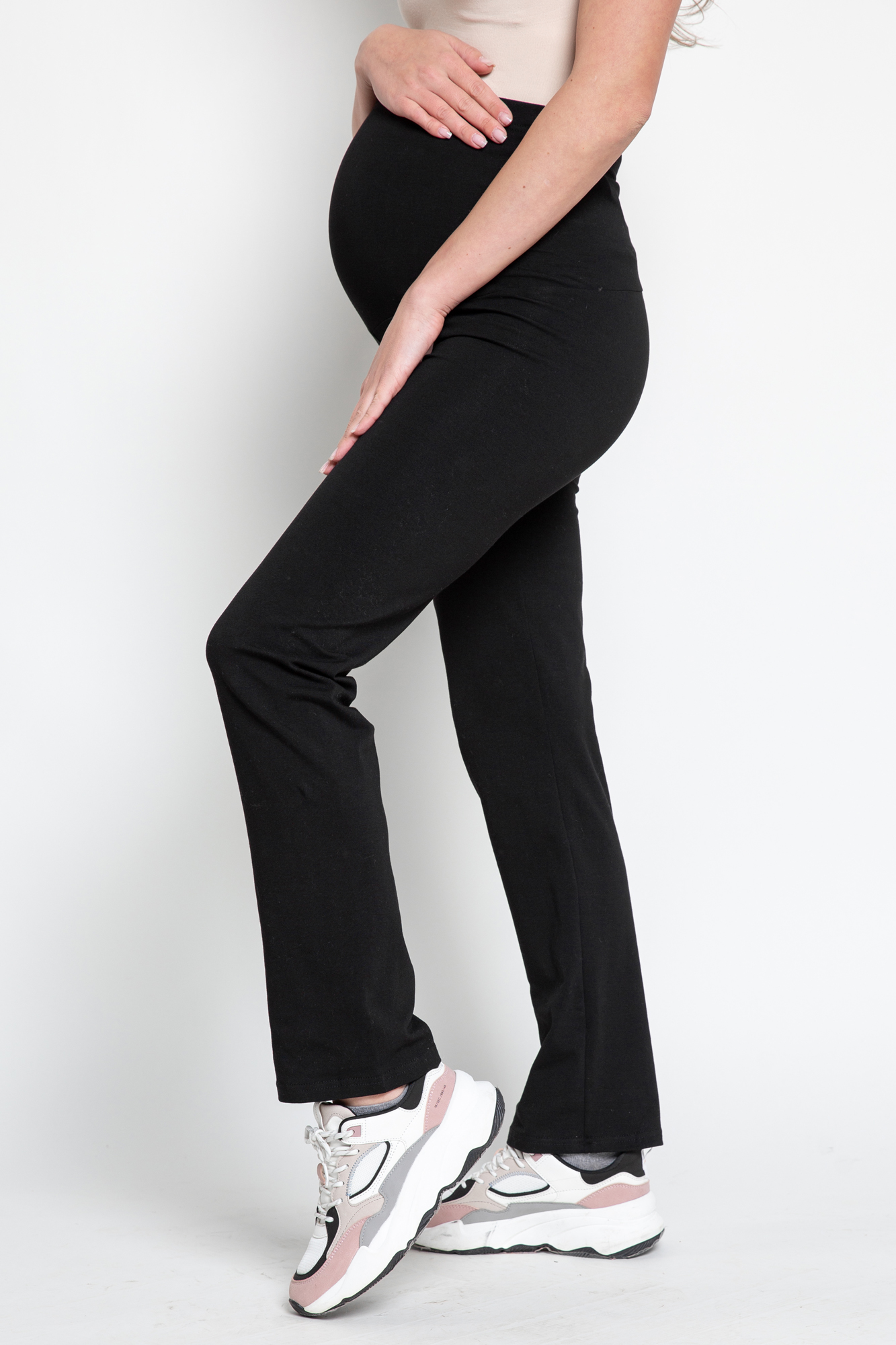 

Брюки для беременных женские Mama's fantasy 01-31522MF черные 42 RU, Черный, 01-31522MF