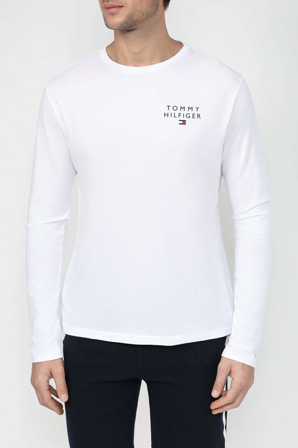 

Лонгслив мужской Tommy Hilfiger UM0UM02984 белый XL, UM0UM02984
