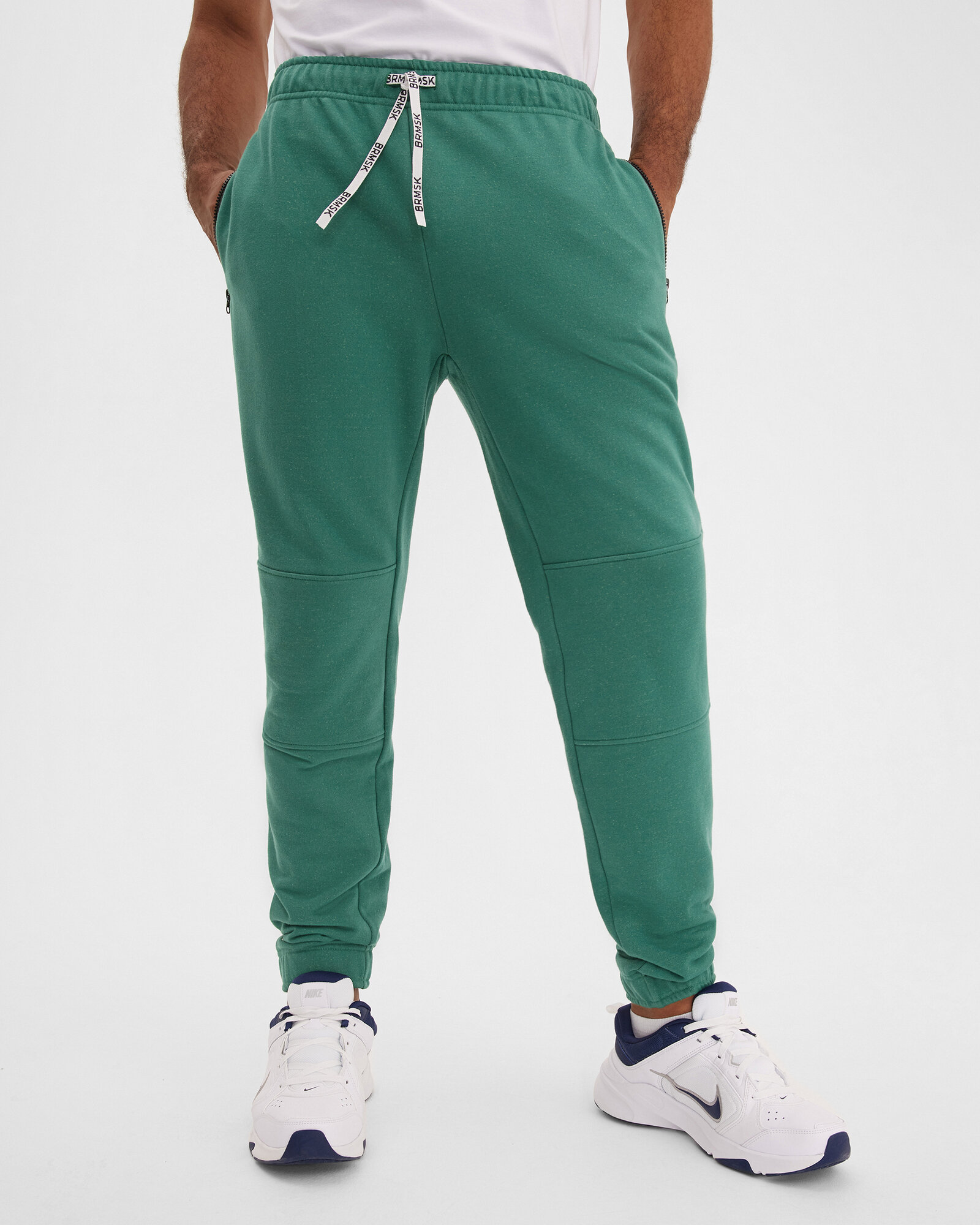 

Спортивные брюки мужские BARMARISKA бм-б0446 зеленые 40 RU, бм-б0446