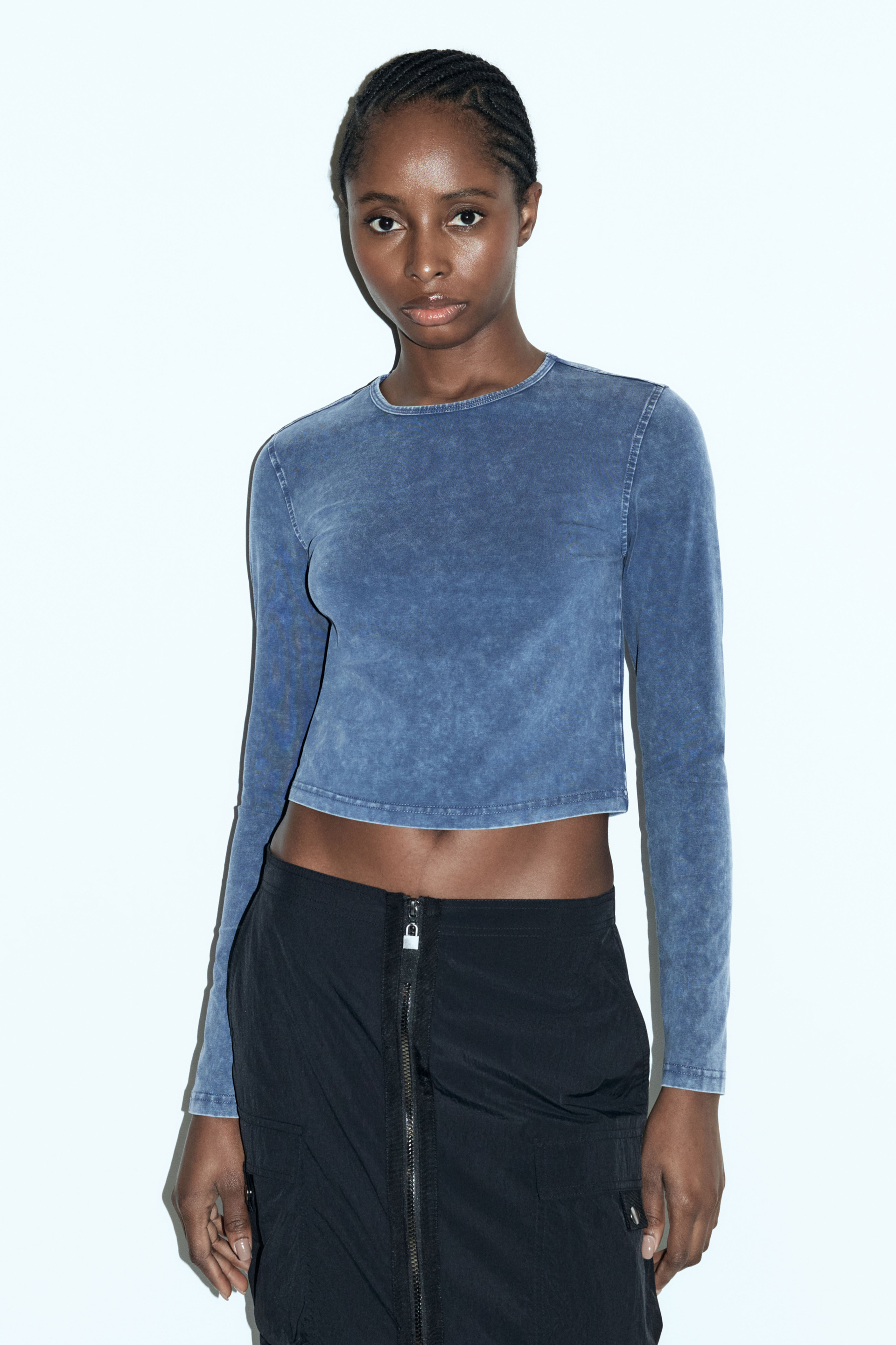 

Лонгслив женский Befree 2411122015-40 синий L, 2411122015-40