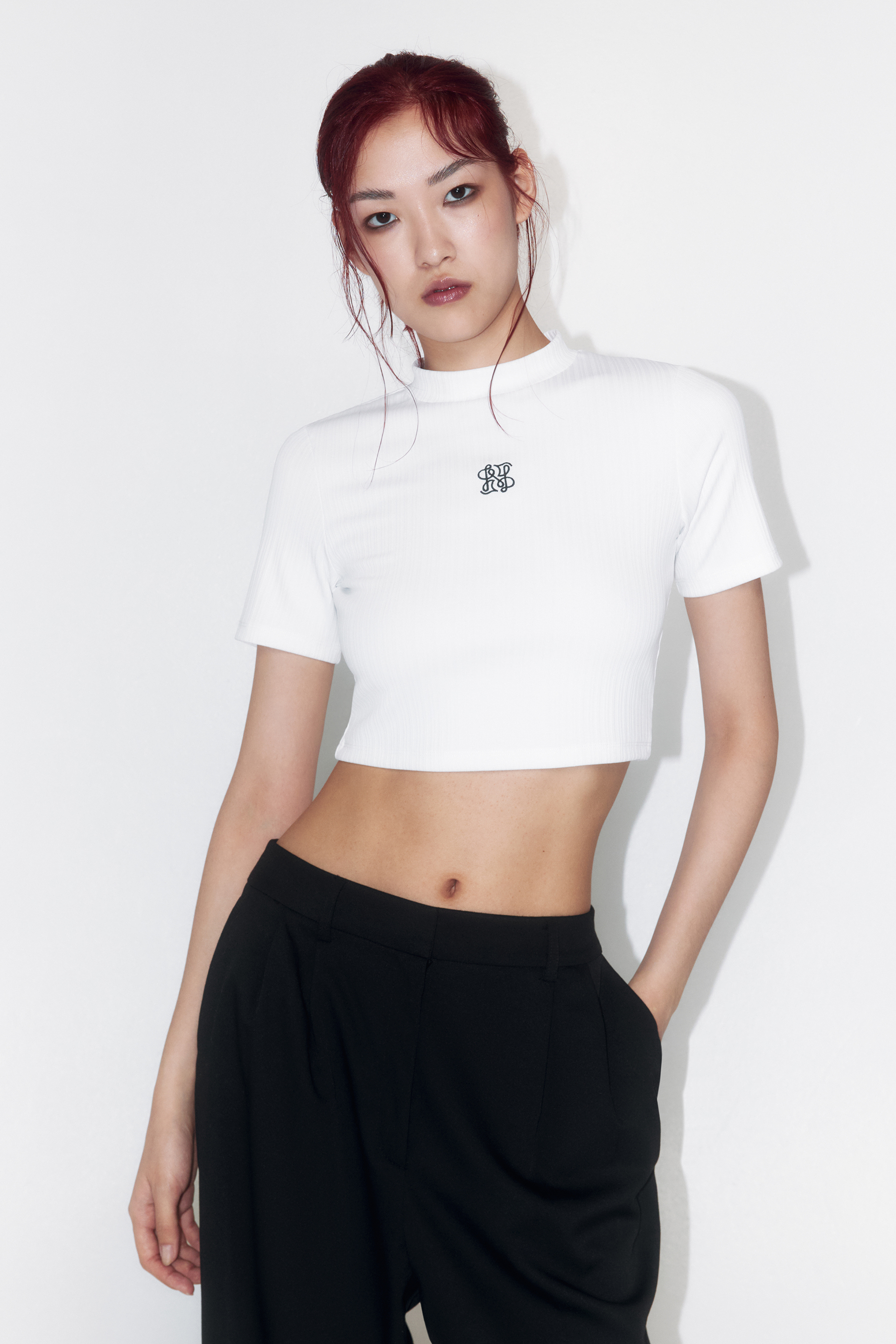 

Футболка женская Befree 2421120005-1 белая L, Белый, 2421120005-1