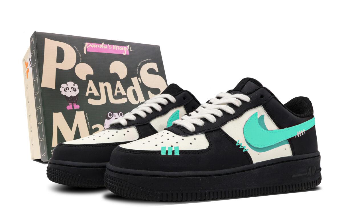 

Кеды унисекс Nike Air Force 1 Low Retro черные 39 EU, Черный, Air Force 1 Low Retro