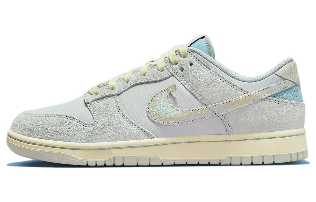 

Кеды унисекс Nike Dunk Low Gone Fishing Light Silver and Ocean Bliss голубые 46 EU, Голубой, Dunk Low Gone Fishing Light Silver and Ocean Bliss