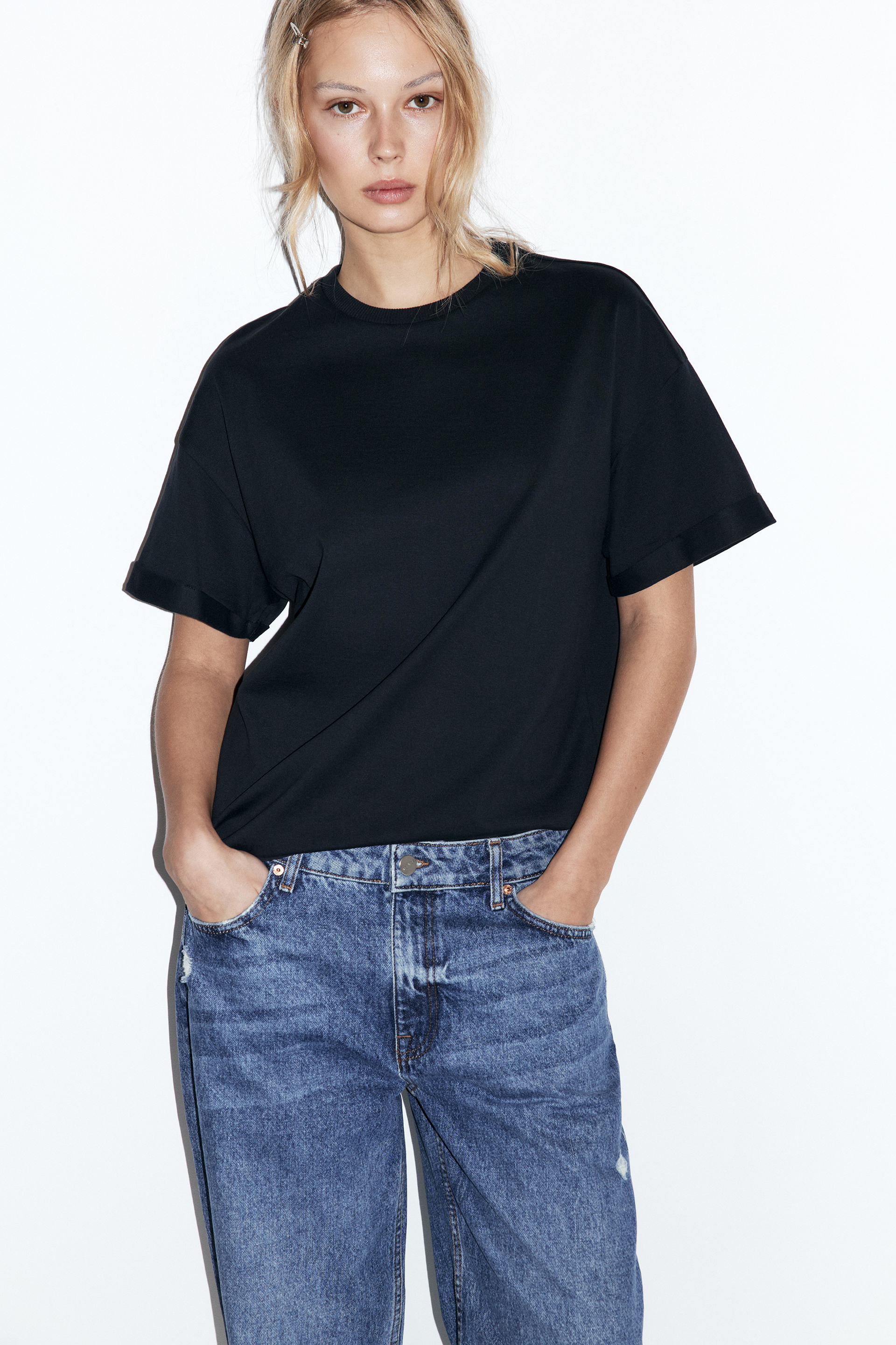 

Футболка женская Befree TLOOSE3-50 черная XS, Черный, TLOOSE3-50