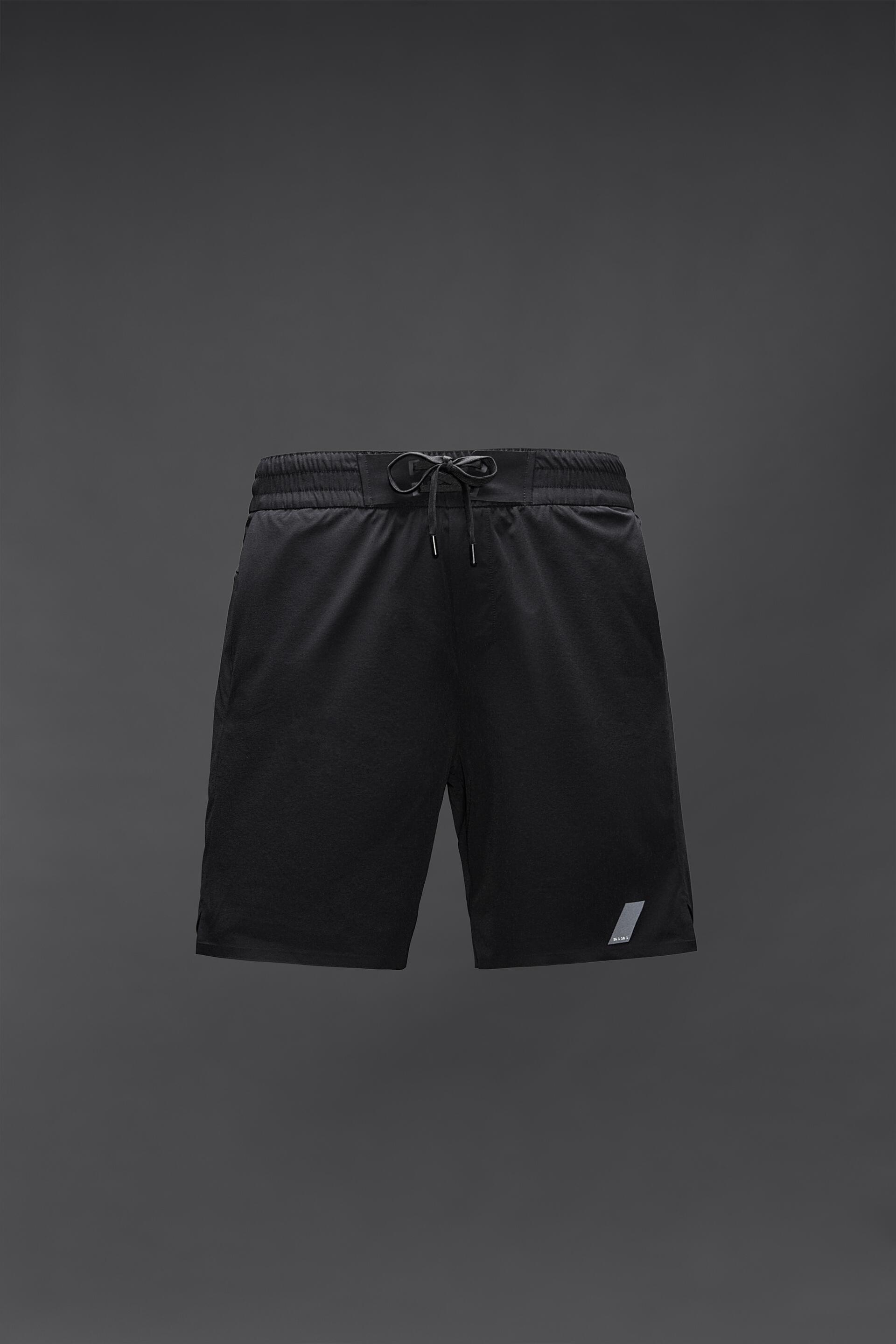 

Шорты мужские ZARA 05320310 черные M (доставка из-за рубежа), Черный, 05320310