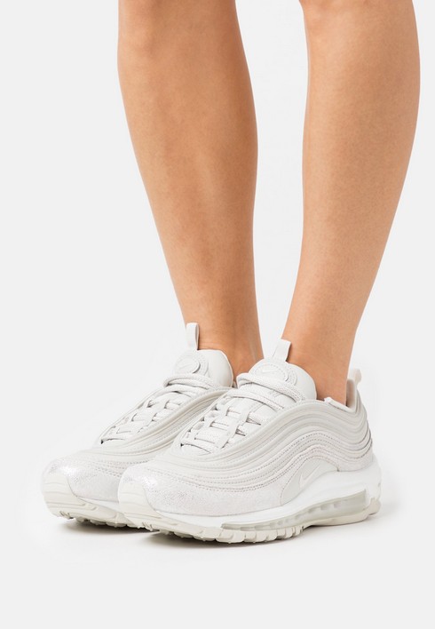 

Кроссовки женские Nike W Air Max 97 белые 41 EU (доставка из-за рубежа), Белый, W Air Max 97