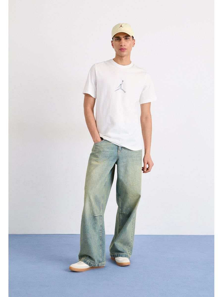 

Футболка мужская Jordan JOC22O08F белая S, Белый, JOC22O08F