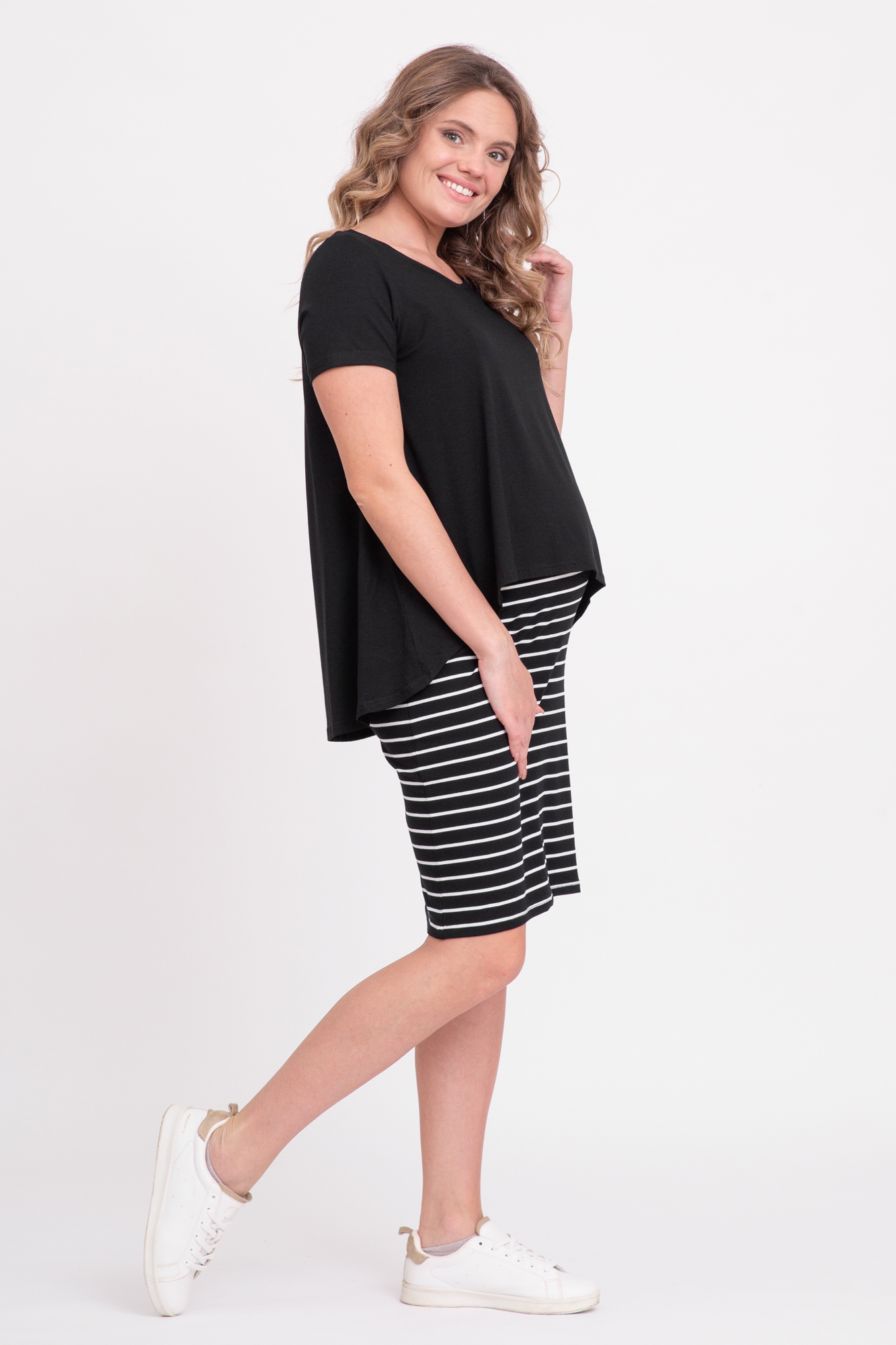 Платье для беременных женское 0121 черное 50 RU Magica bellezza. Цвет: черный