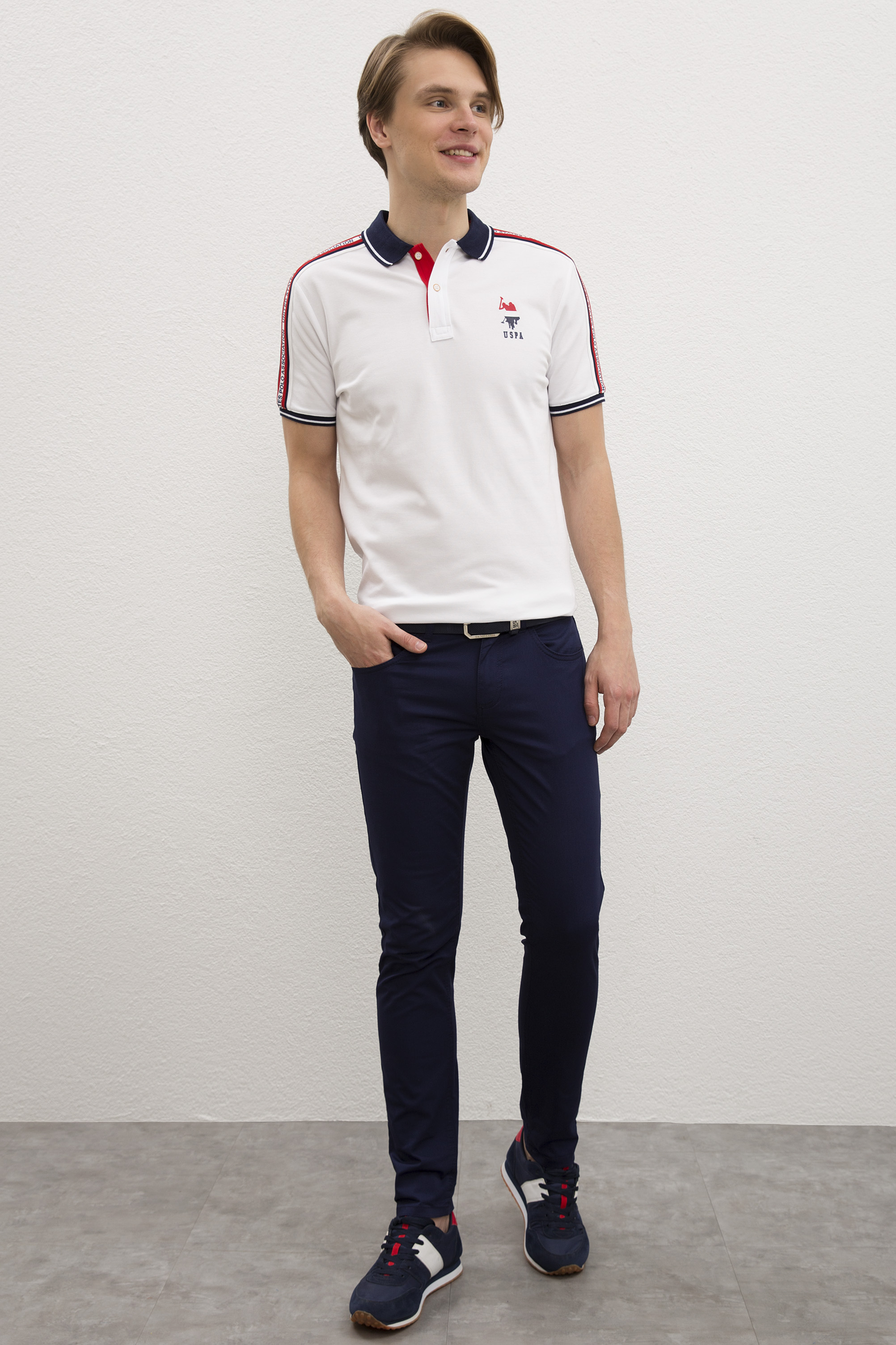 

Брюки мужские U.S. POLO Assn. G081GL0780CARLOS20Y синие 31, G081GL0780CARLOS20Y