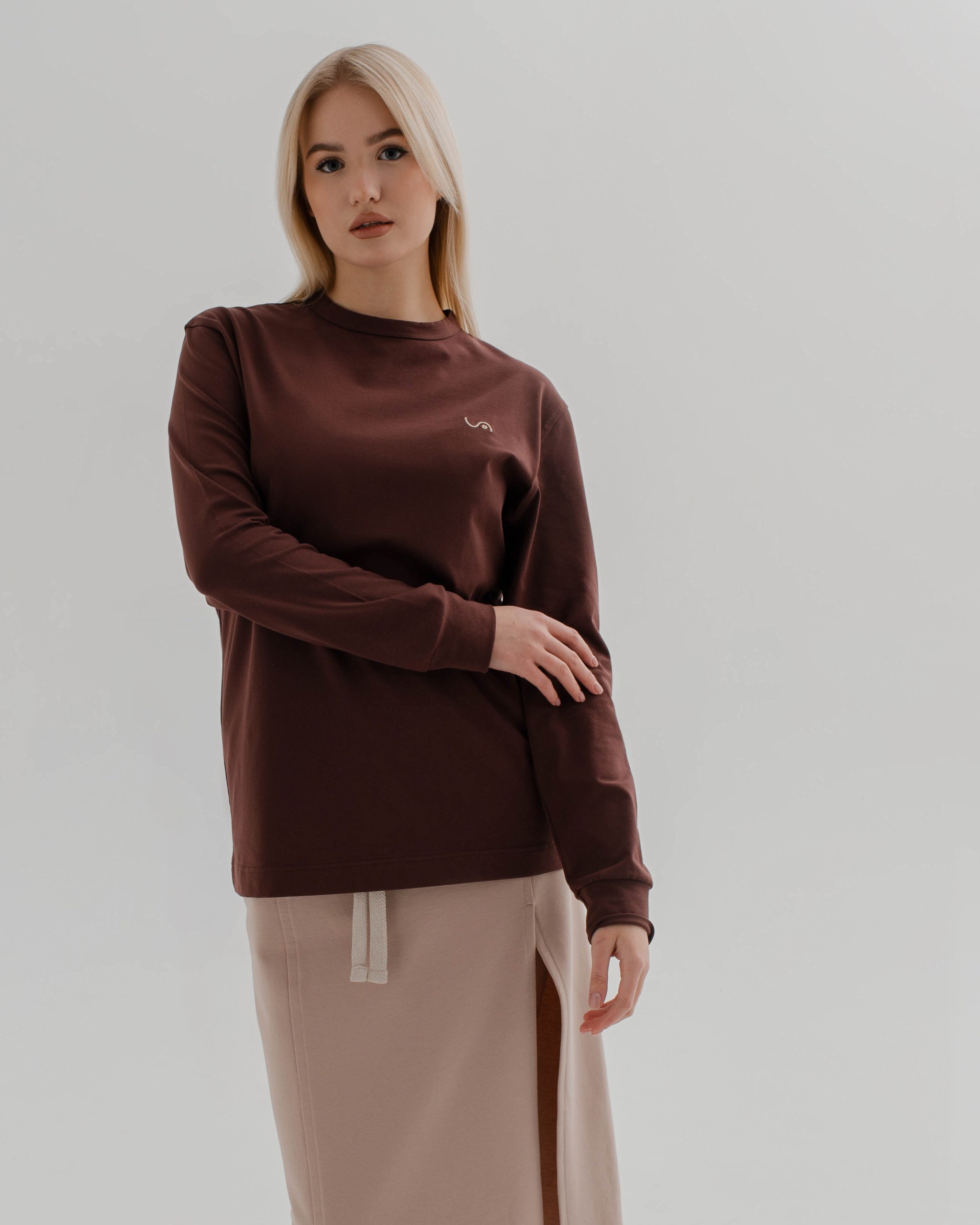 Лонгслив женский VIVACATION 224024 коричневый XL